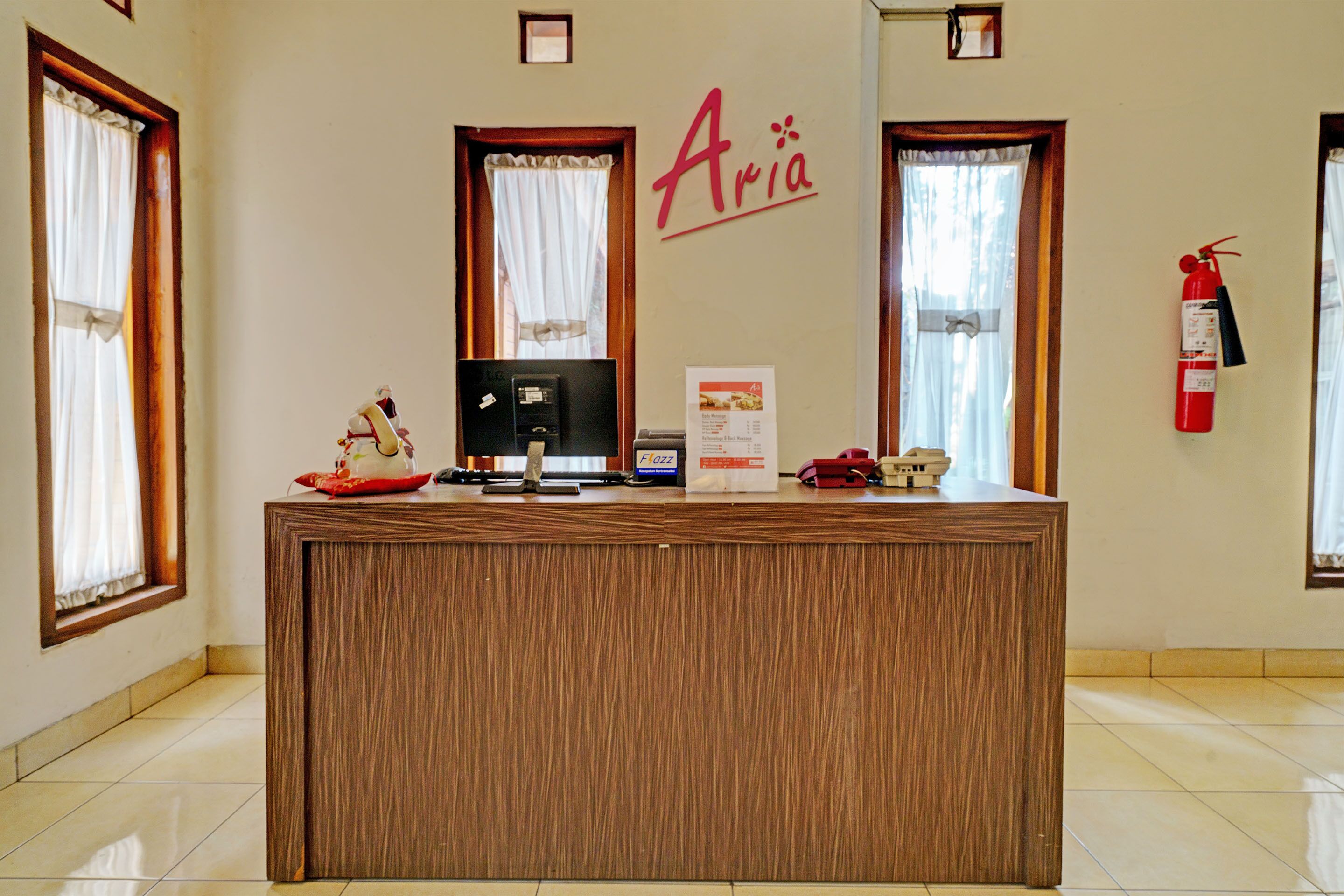 Spot On 92975 Aria Hostel Capsul