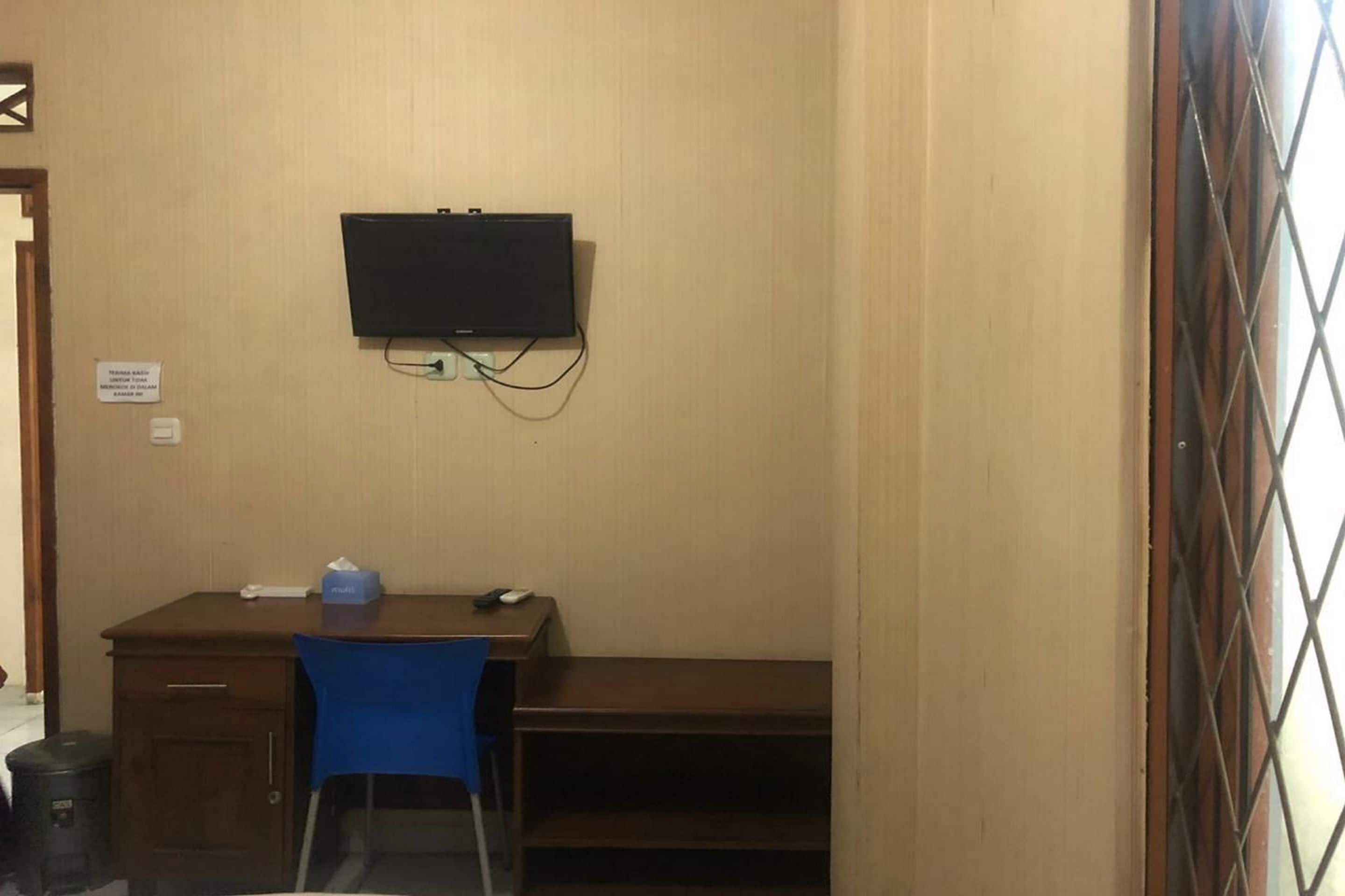 Spot On 93624 Damai 3 Guest House