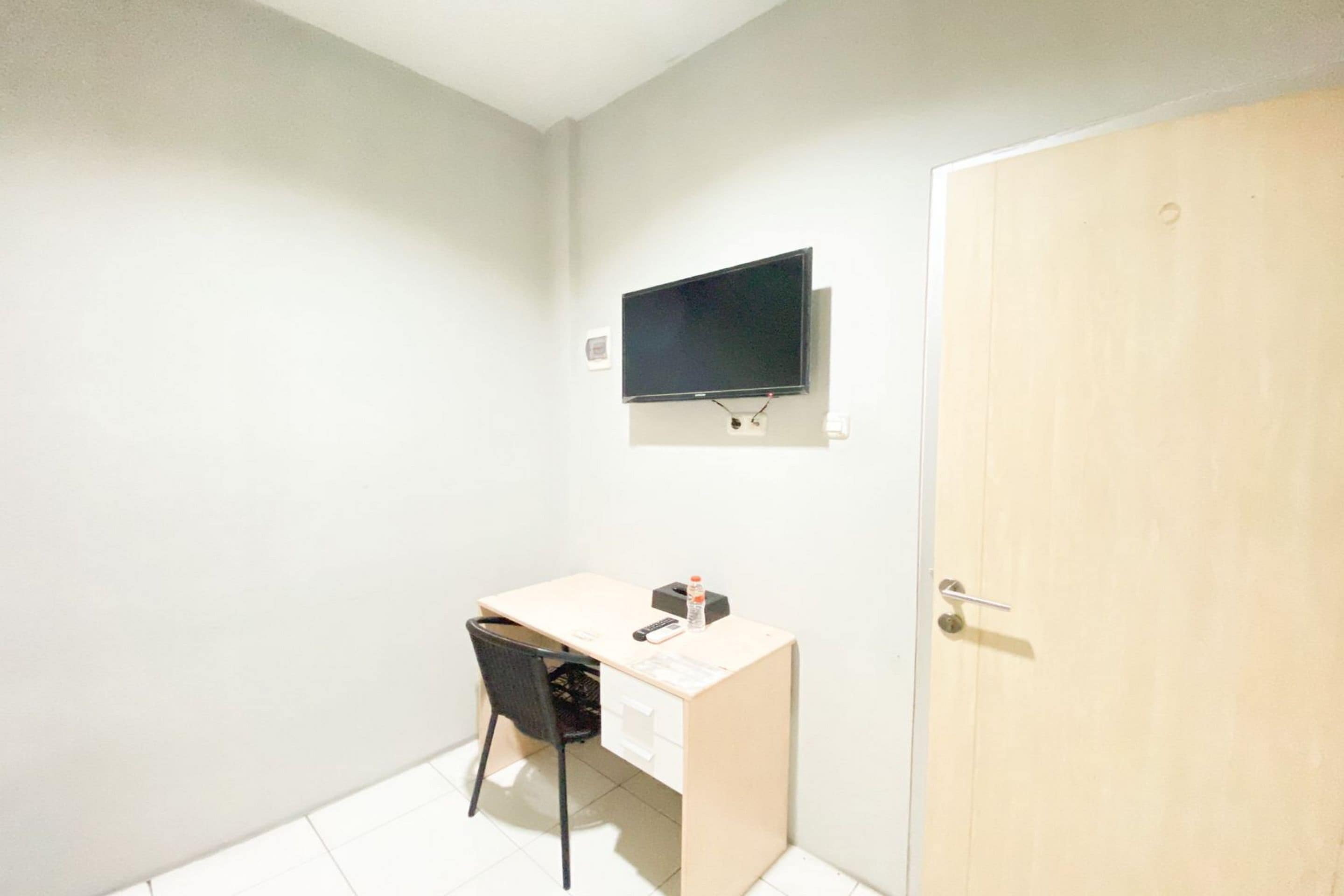 Spot On 93624 Damai 3 Guest House