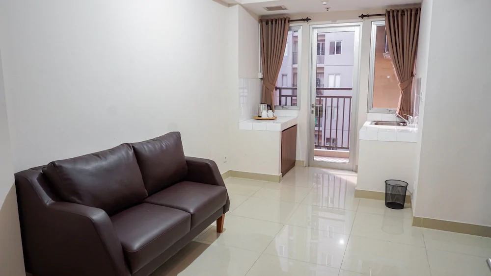 Sudirman Suites Apartement by OYO Rooms