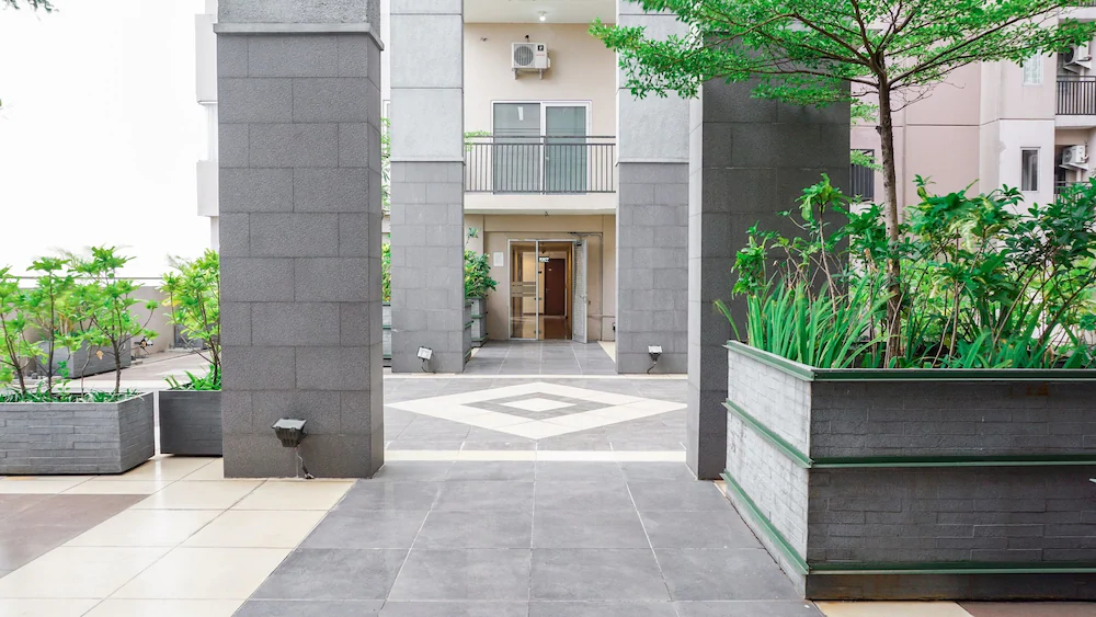 Sudirman Suites Apartement by OYO Rooms