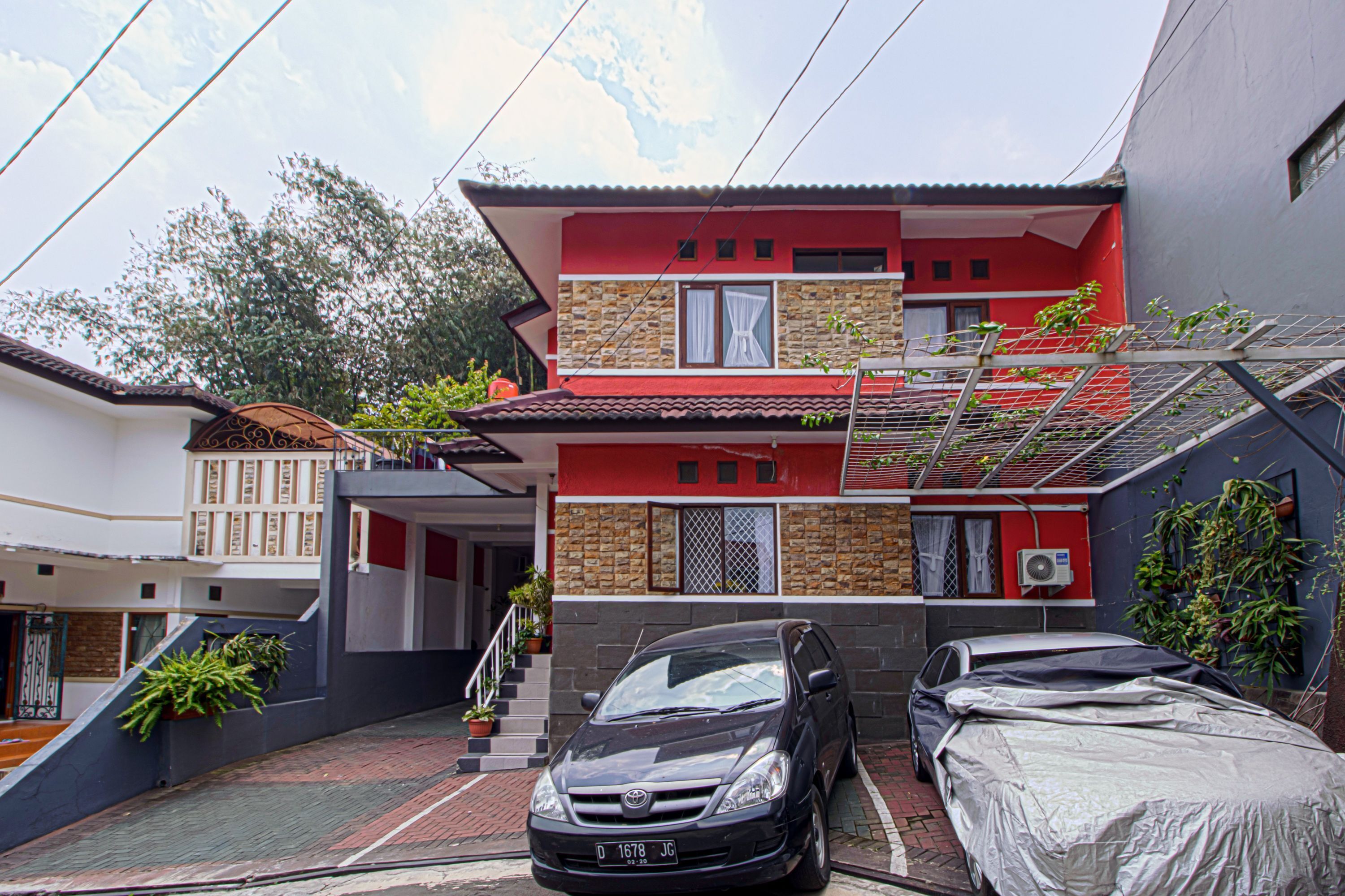 Sultan Premiere House