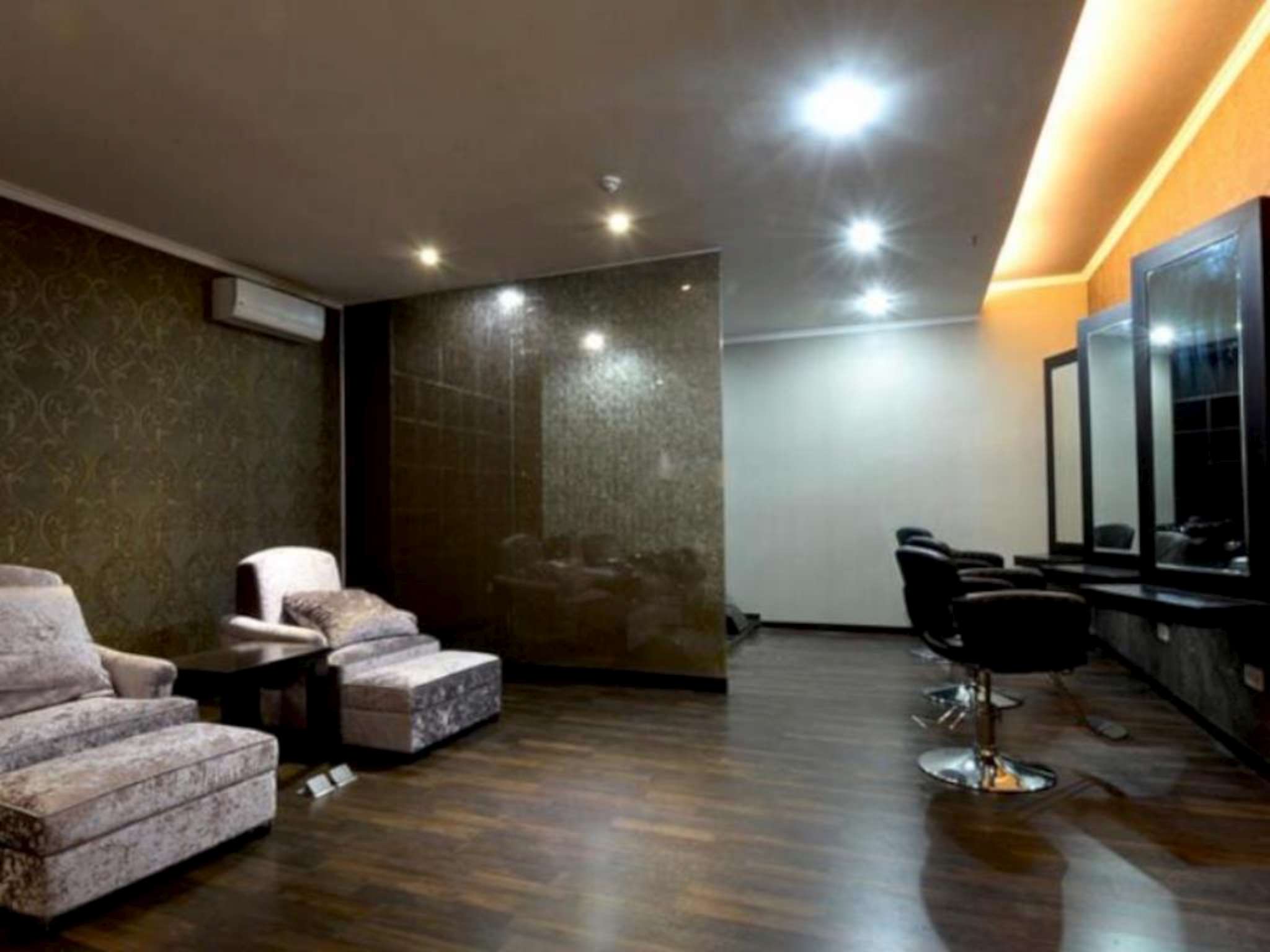 Sutanraja Hotel & Convention Centre