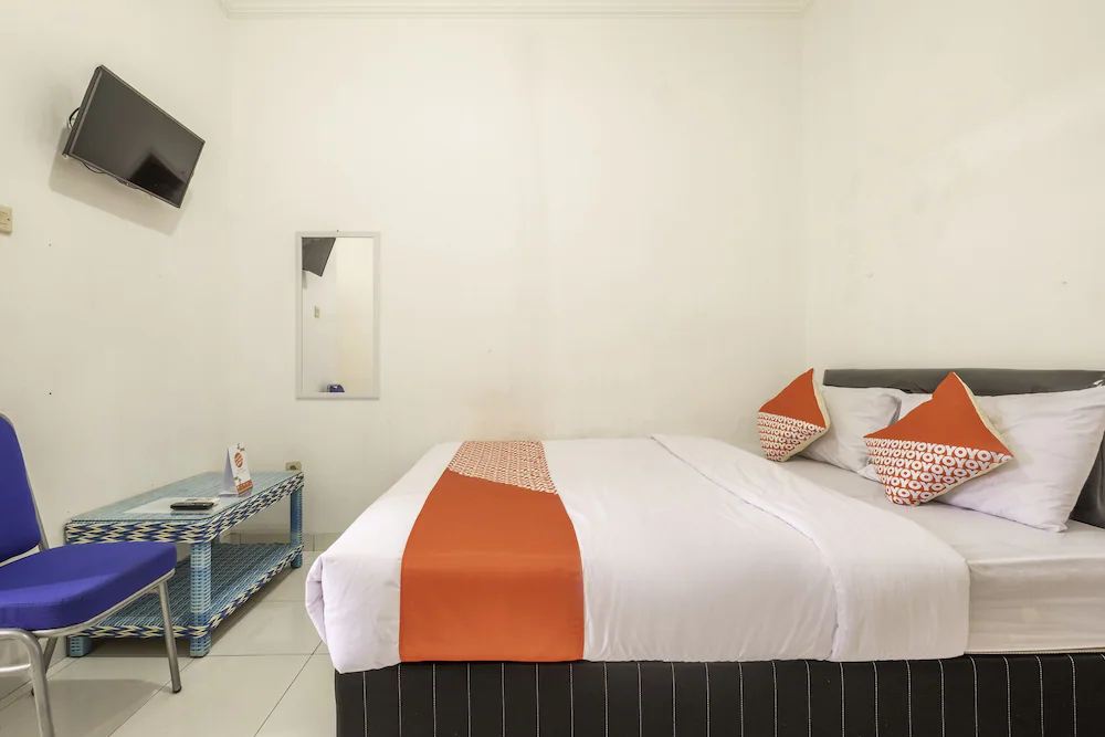 Sutanto Guest House by OYO Rooms