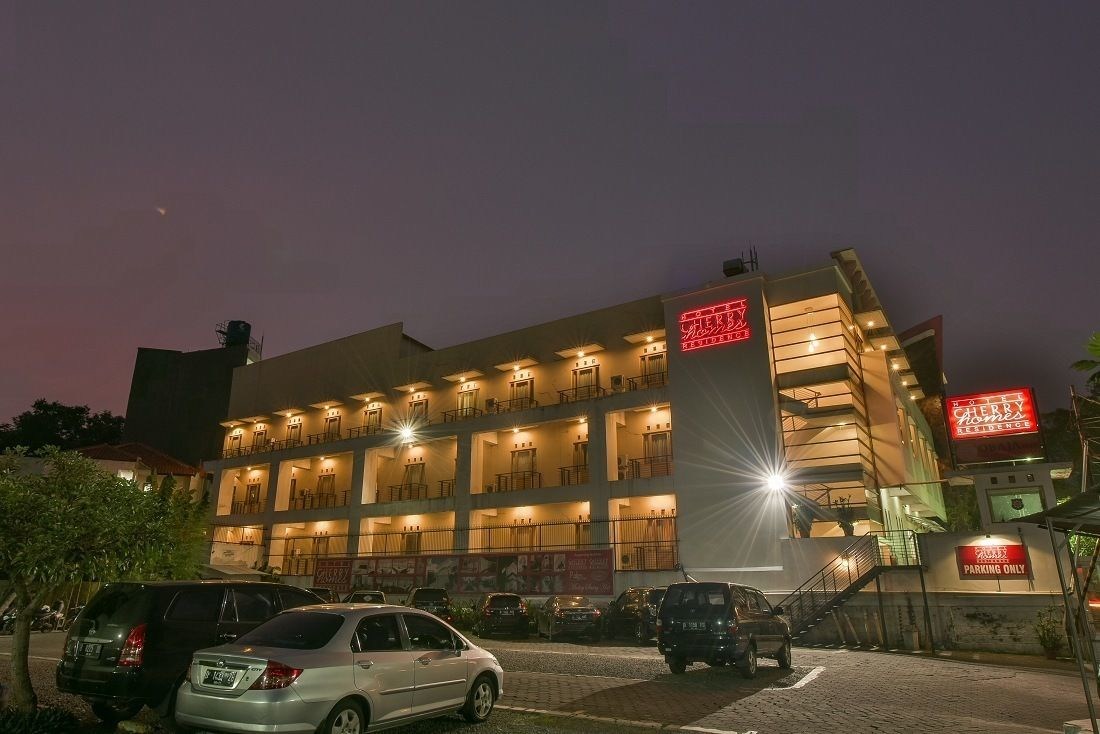 The Cherry Homes Hotel Residence