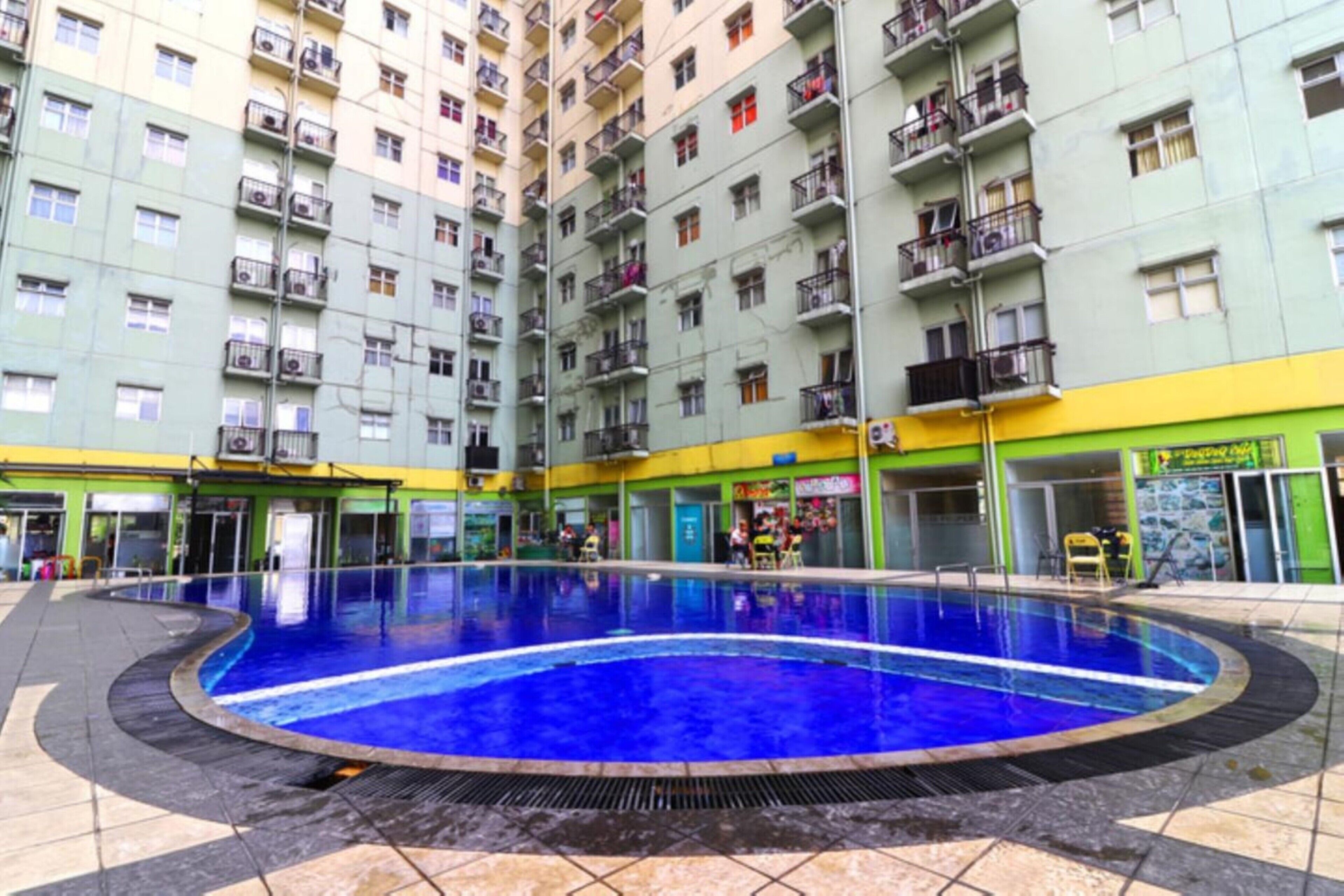 The Suites Metro Apartment by Amanah