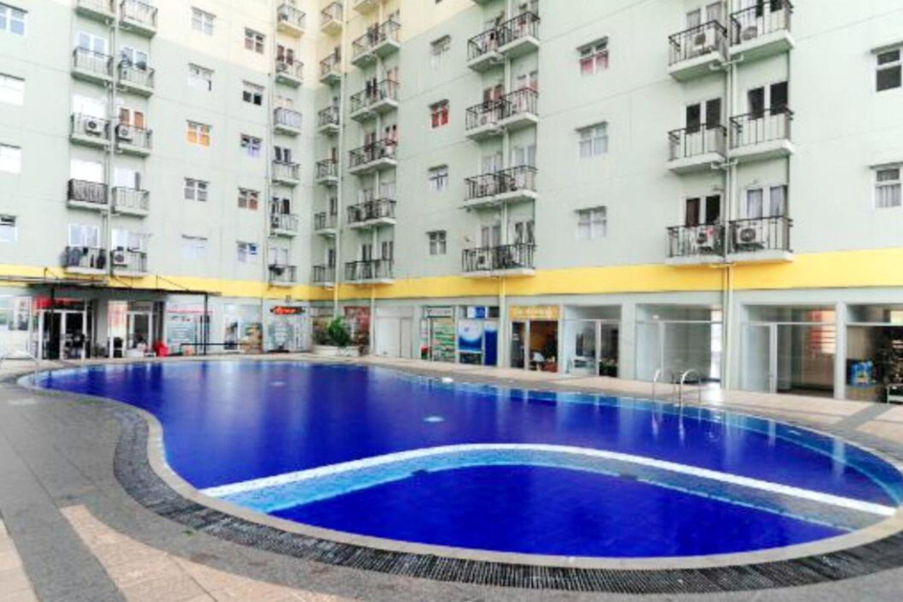 The Suites Metro Apartment By Interindo By Oyo