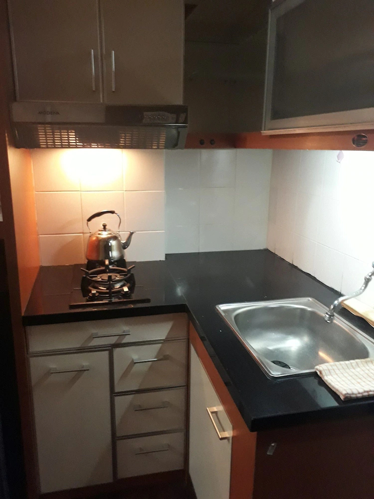 The Suites Metro by Herlan