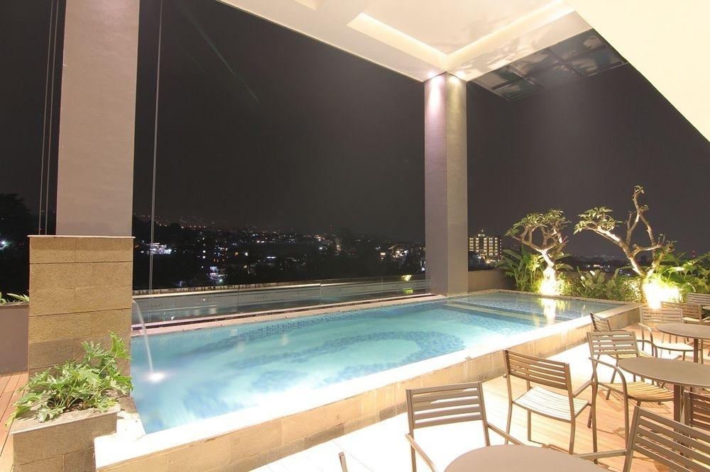 Travello Hotels Bandung