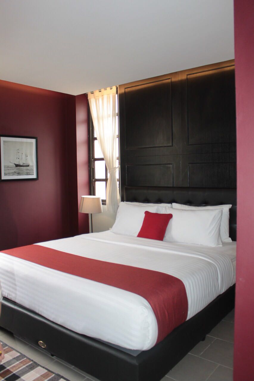 Triple Seven Hotel