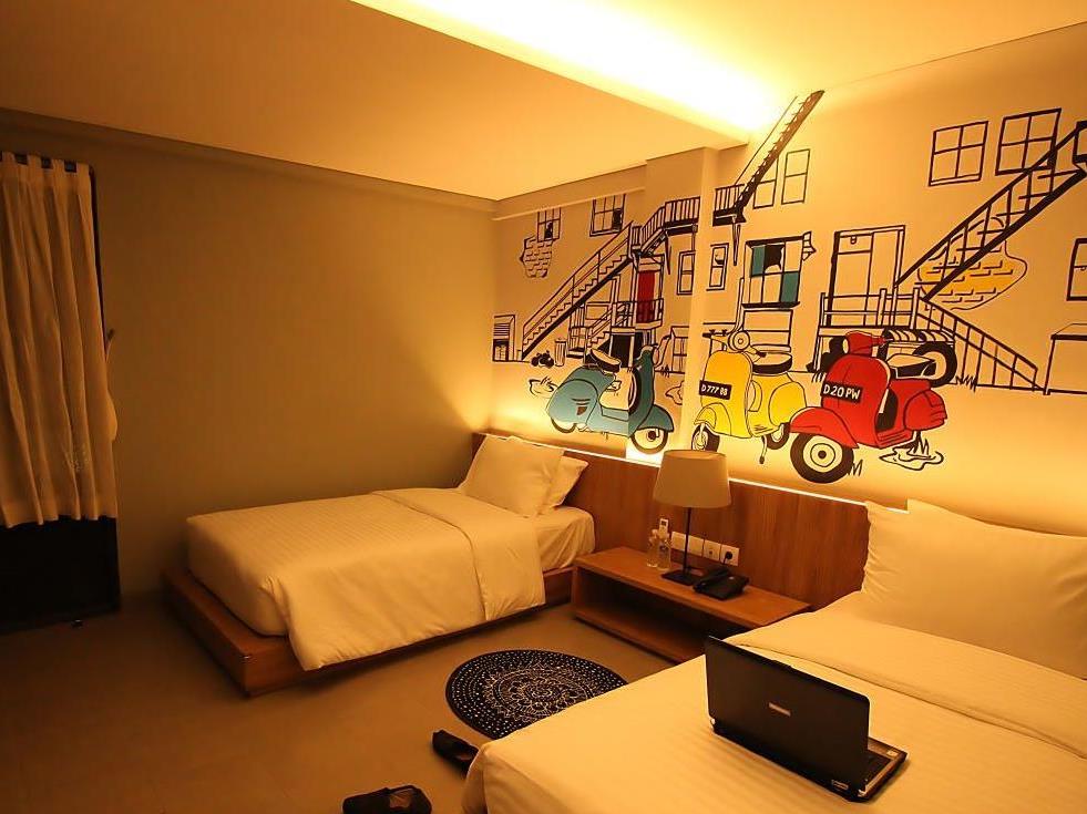 Triple Seven Hotel