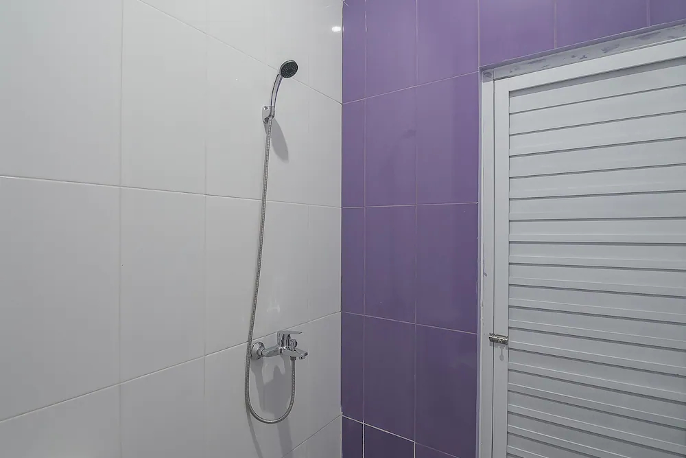 Violet Guest House by RedDoorz