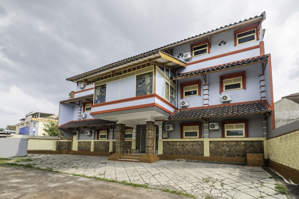 Wisma Marliando by OYO Rooms