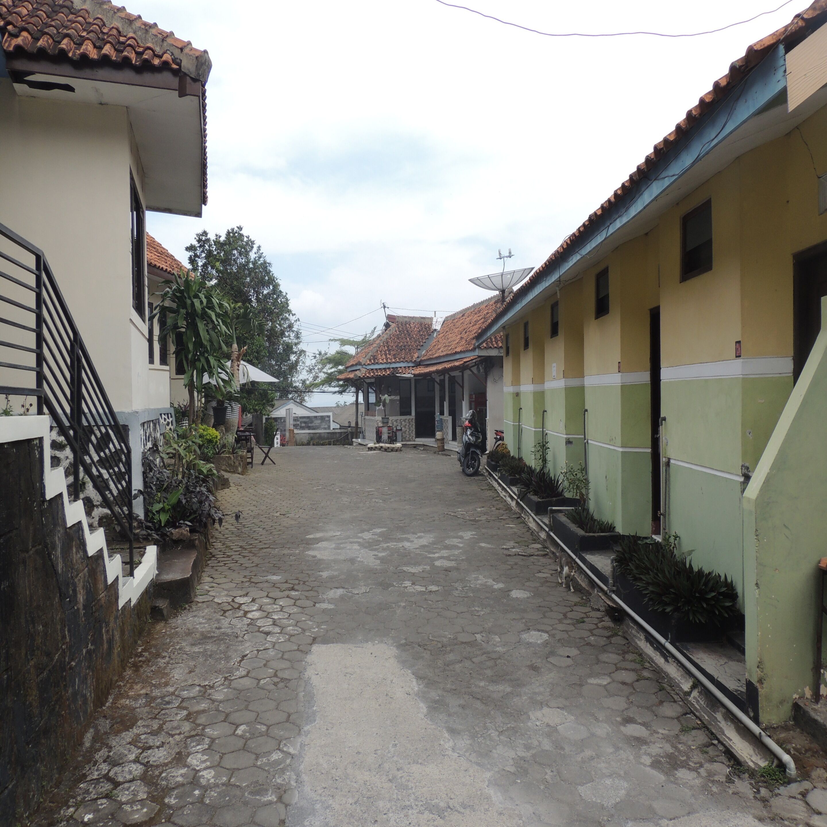 Yonanda Hotel