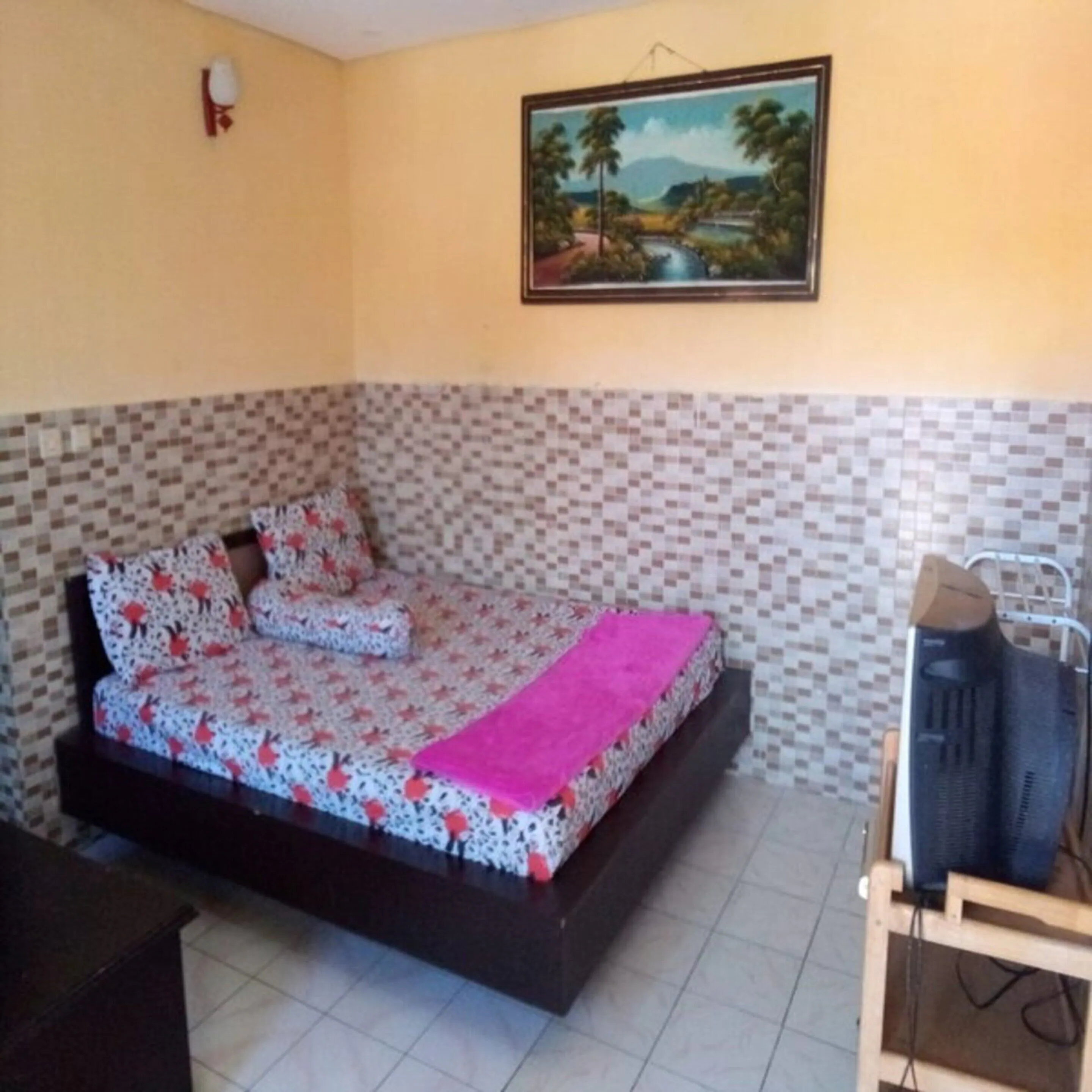 Yonanda Hotel