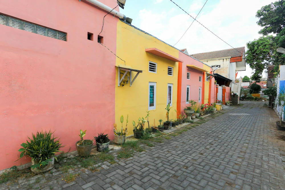 A. Yani 95 Residence by OYO Rooms