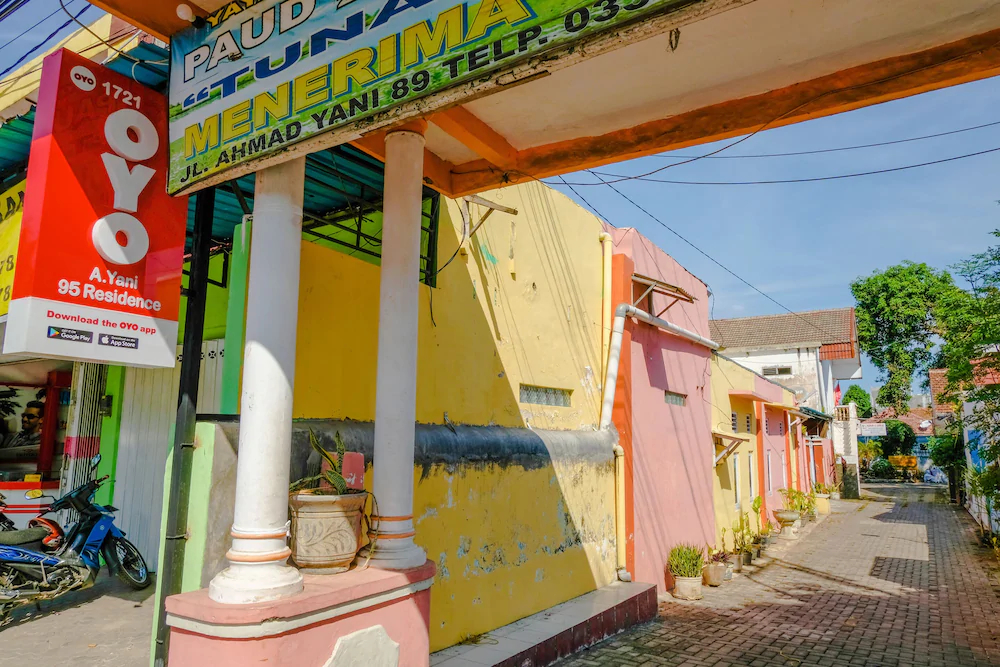 A. Yani 95 Residence by OYO Rooms