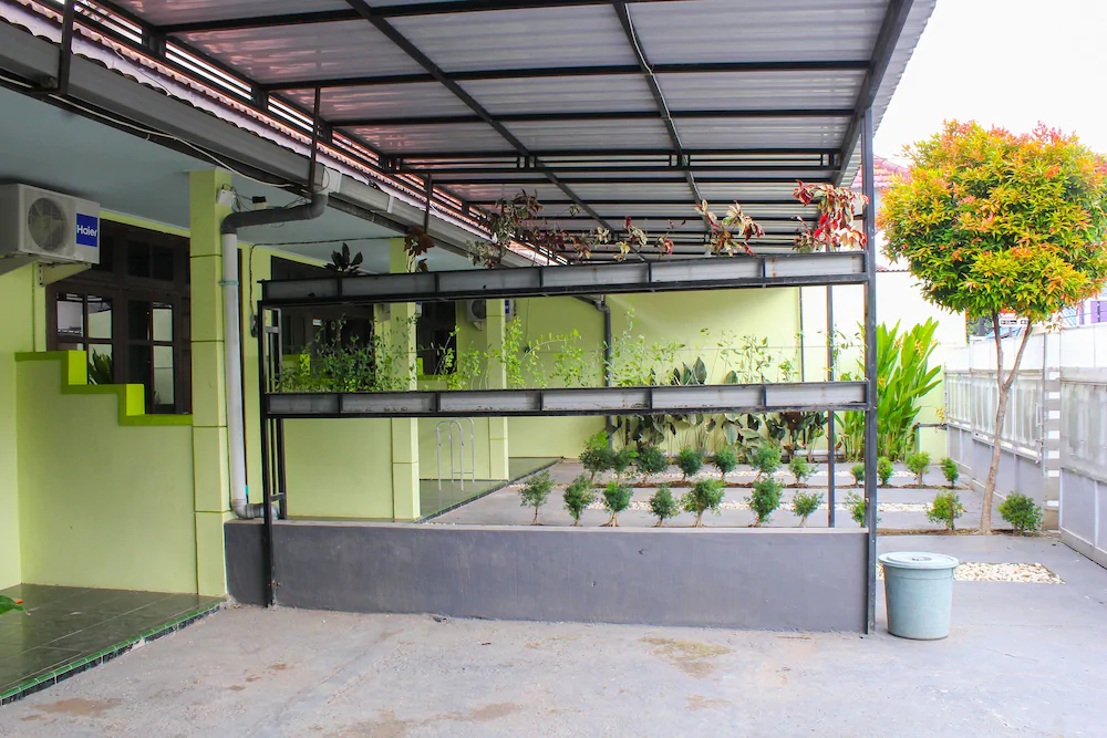 A&a Inn by OYO Rooms