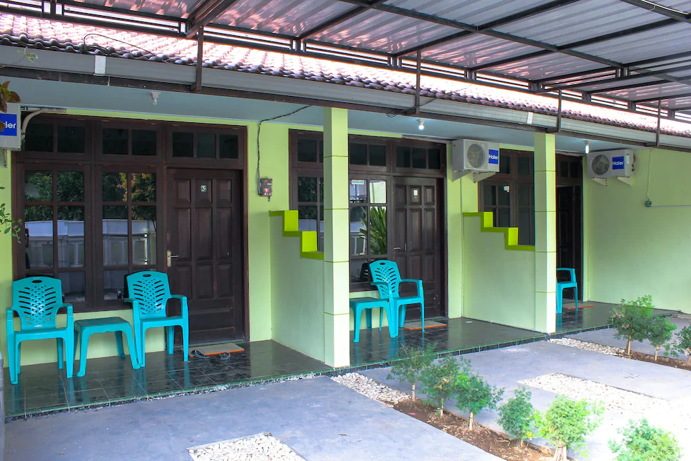 A&a Inn by OYO Rooms