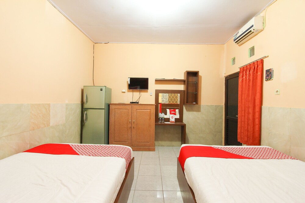 Al Firdausi Residence by OYO Rooms