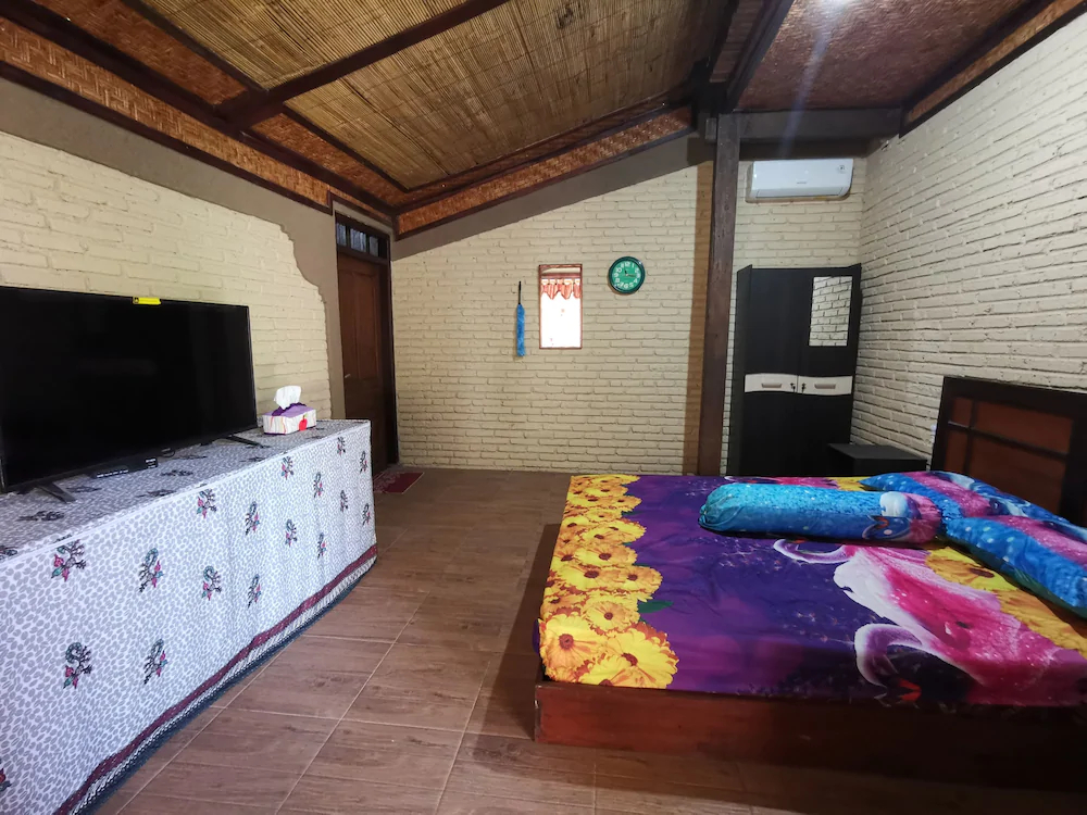 Bakungan Family Homestay by OYO Rooms