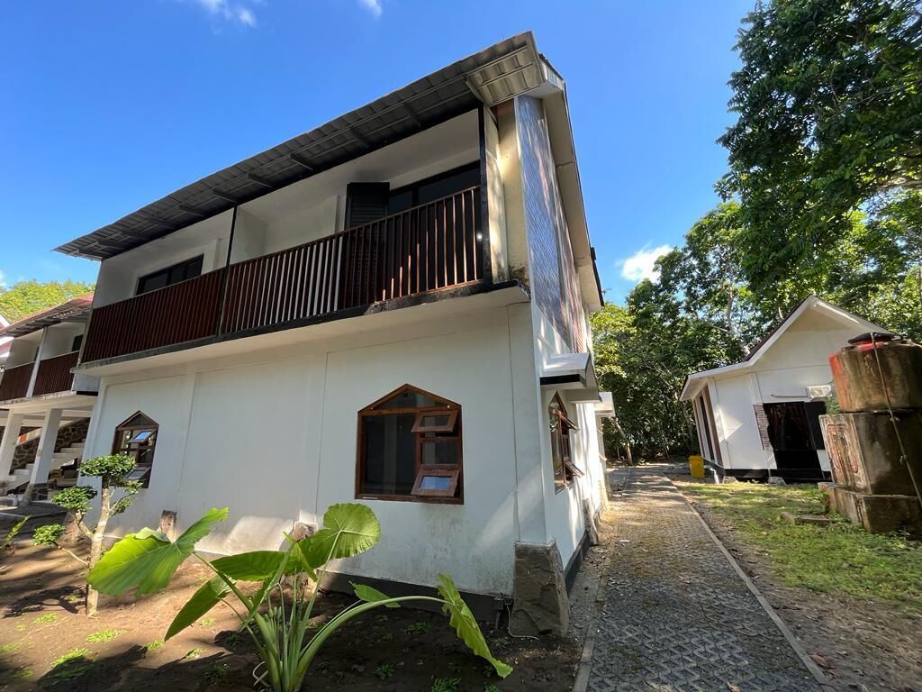 Capital O 92612 Penginapan D'alas Purwo & Beach