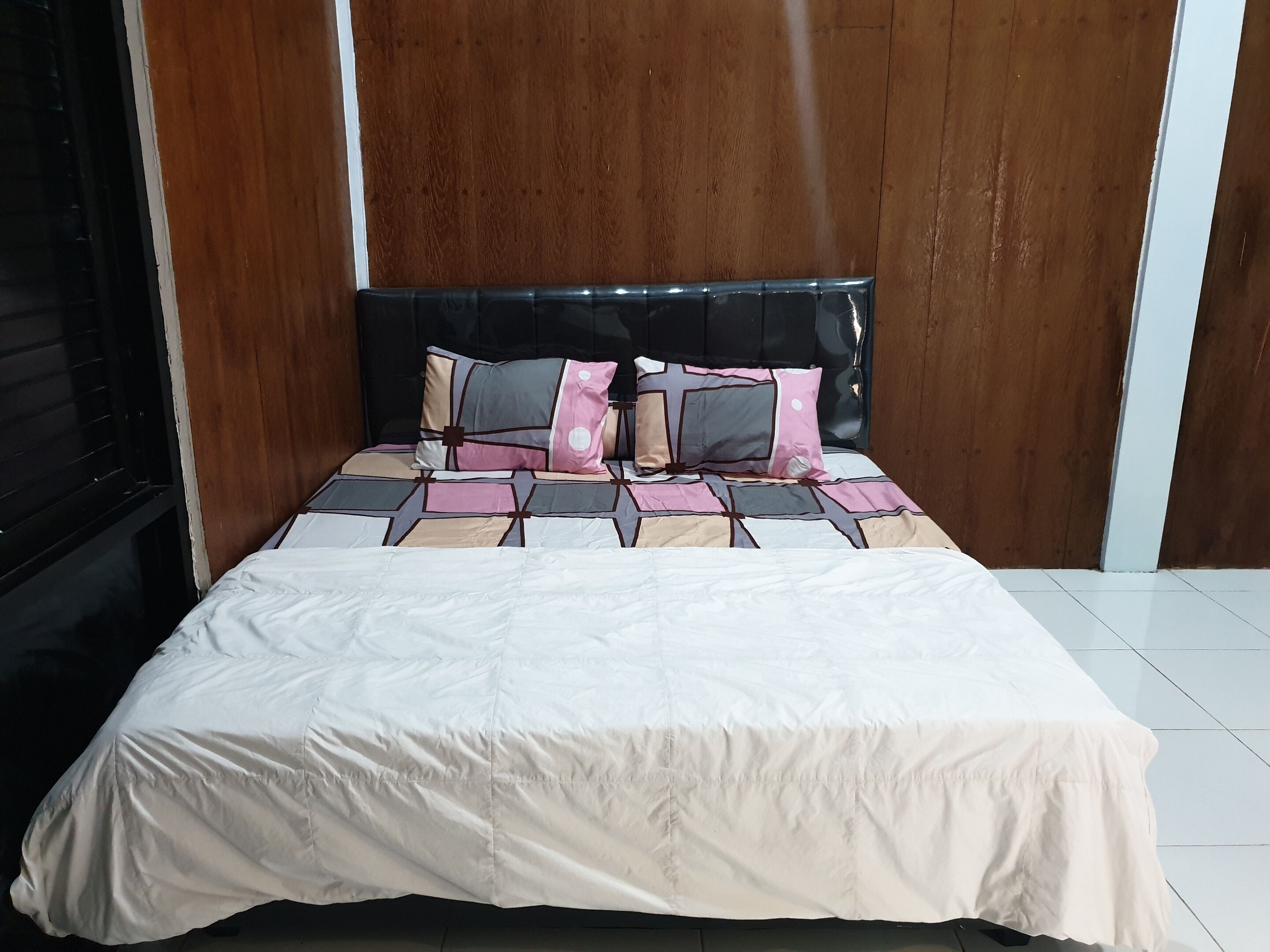 Capital O 92612 Penginapan D'alas Purwo & Beach