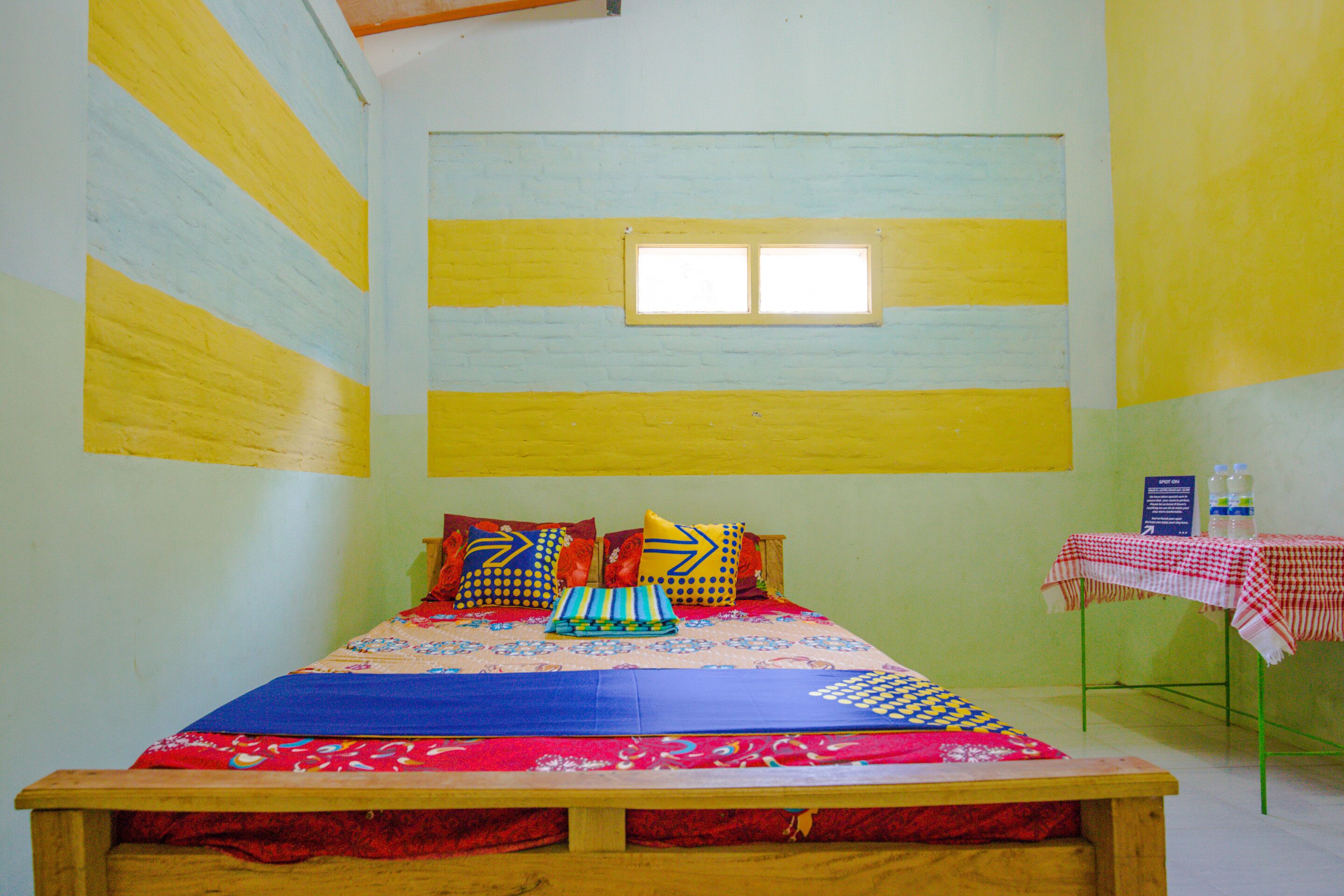 Spot On 1762 Gandrung Payungan Family Inn