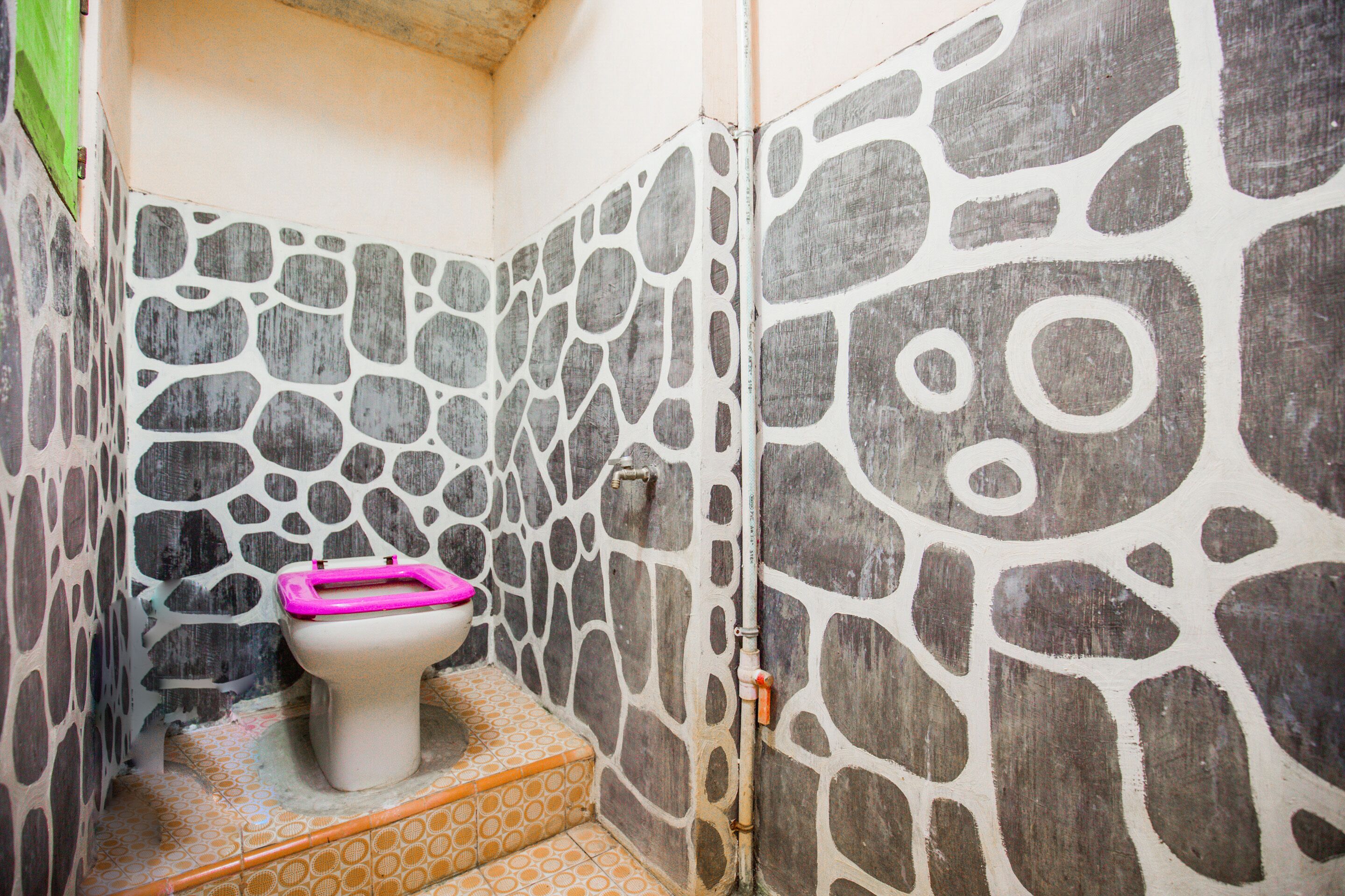 Spot On 1762 Gandrung Payungan Family Inn