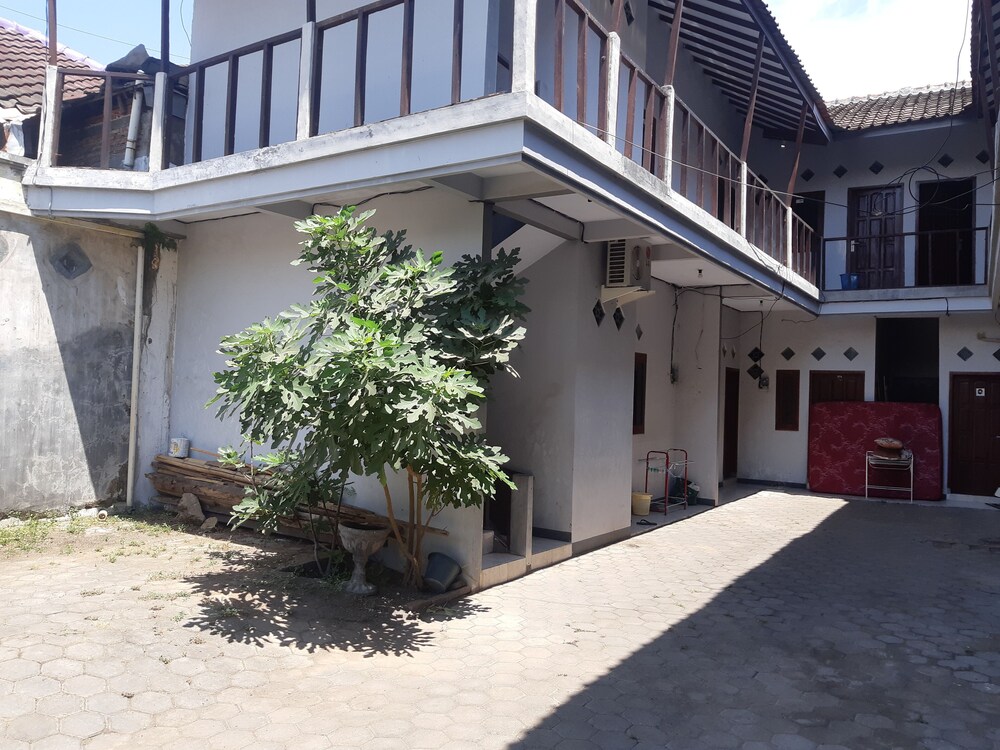 Griya Kost Mendut by OYO Rooms