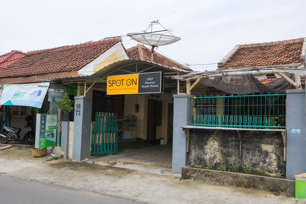 Pesona Guest House by OYO Rooms