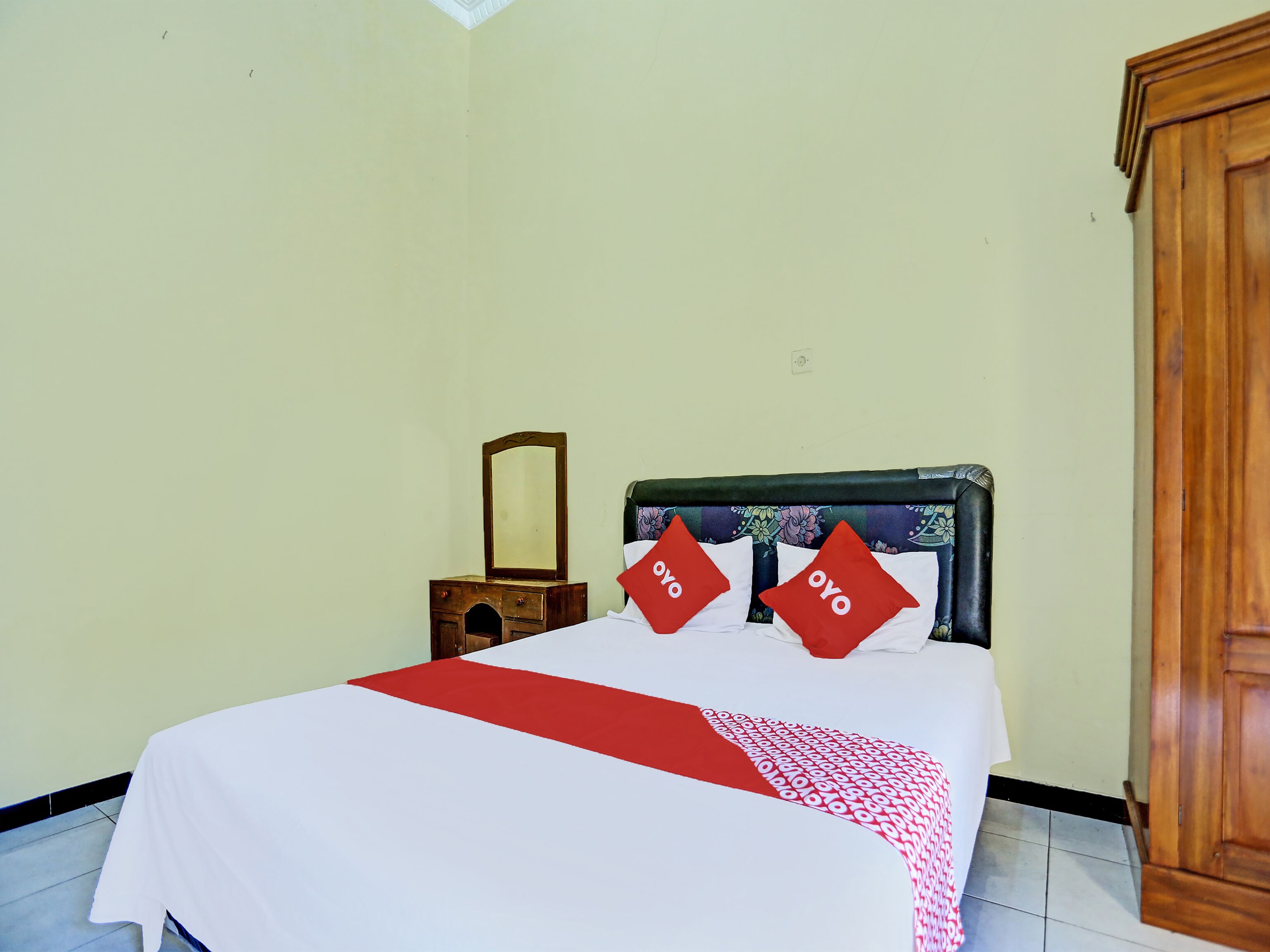 Ratu Homestay Syariah by OYO