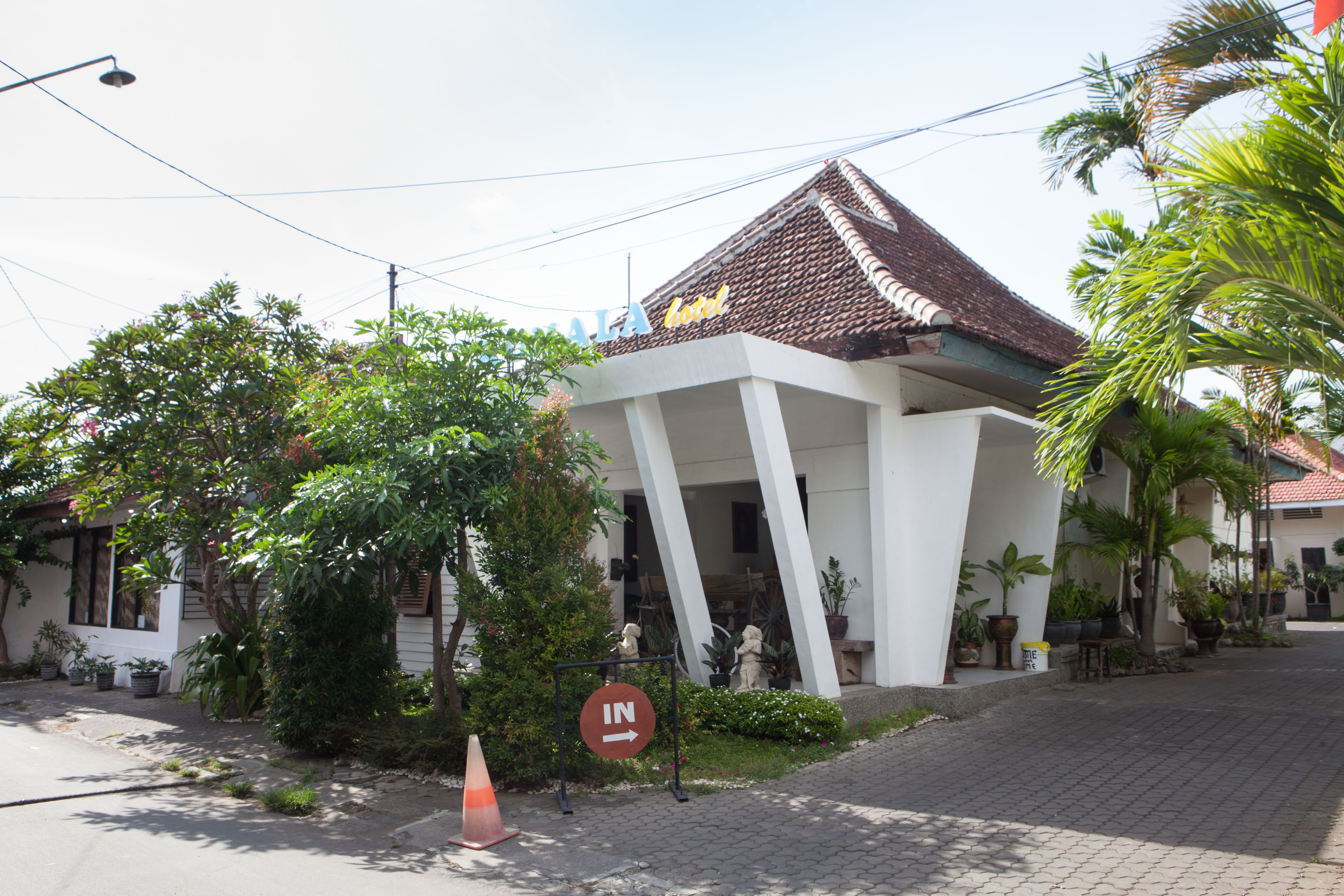 RedDoorz Plus Near Mall Roxy Banyuwangi