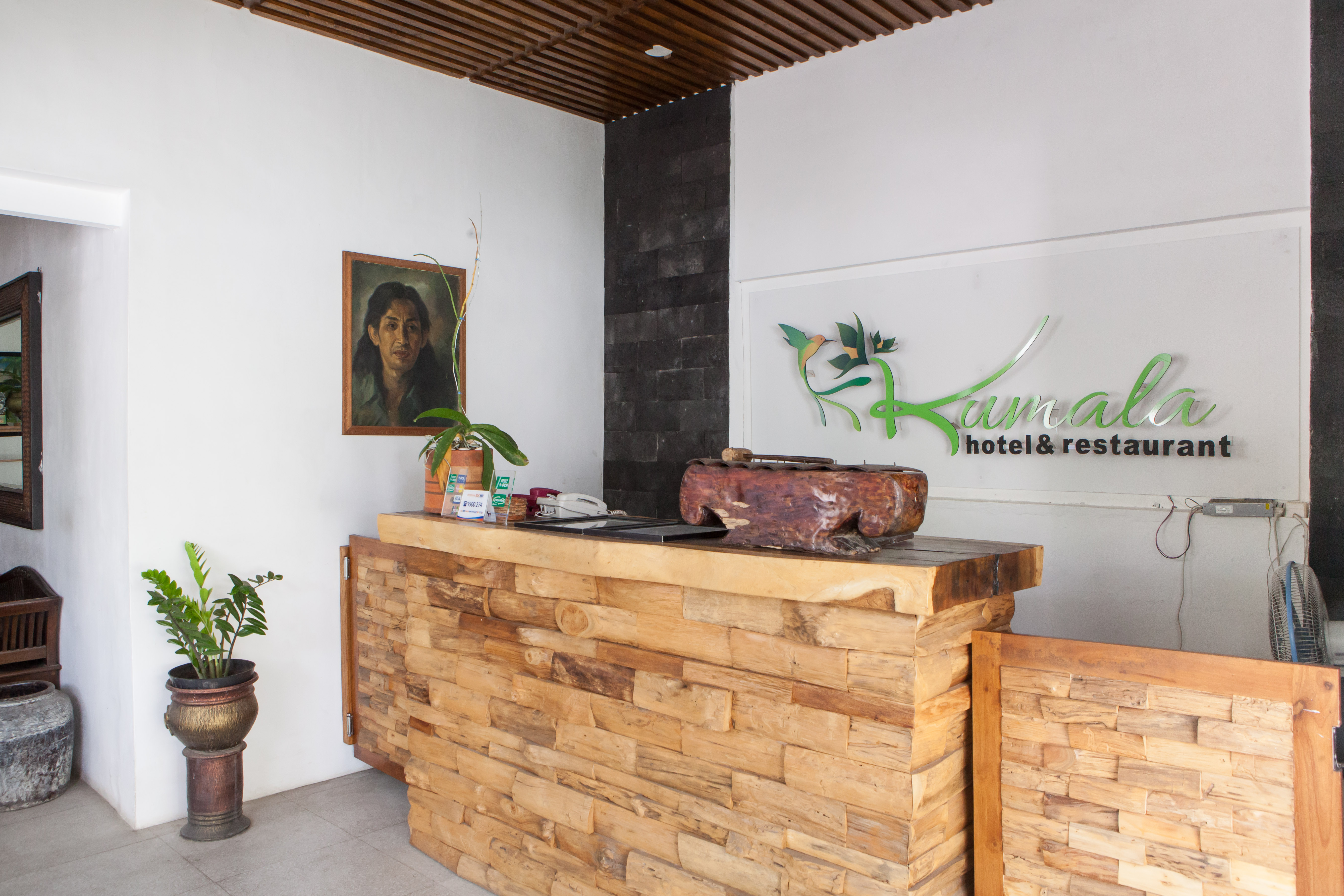 RedDoorz Plus Near Mall Roxy Banyuwangi