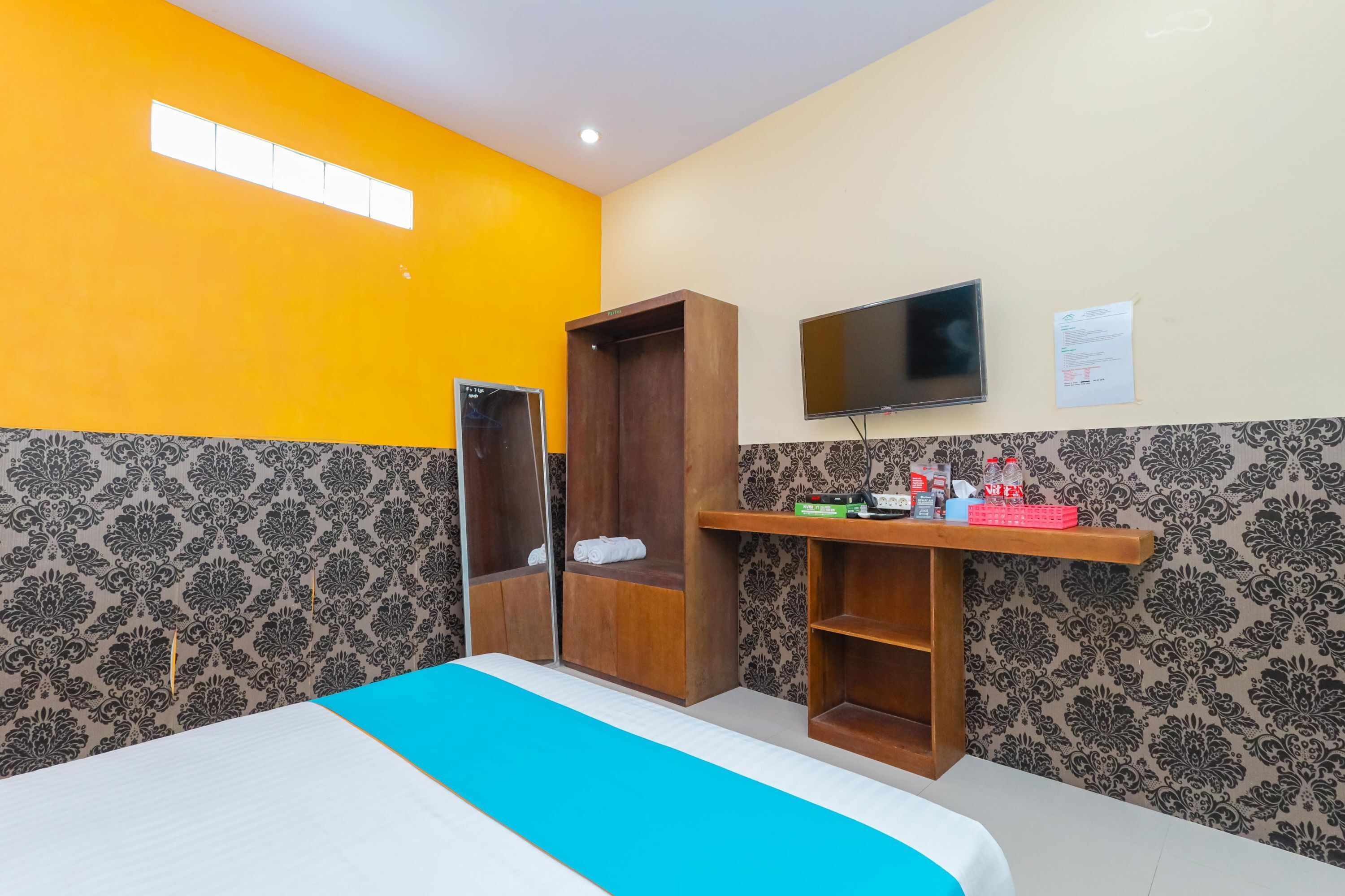 Sans Hotel Borobudur Banyuwangi