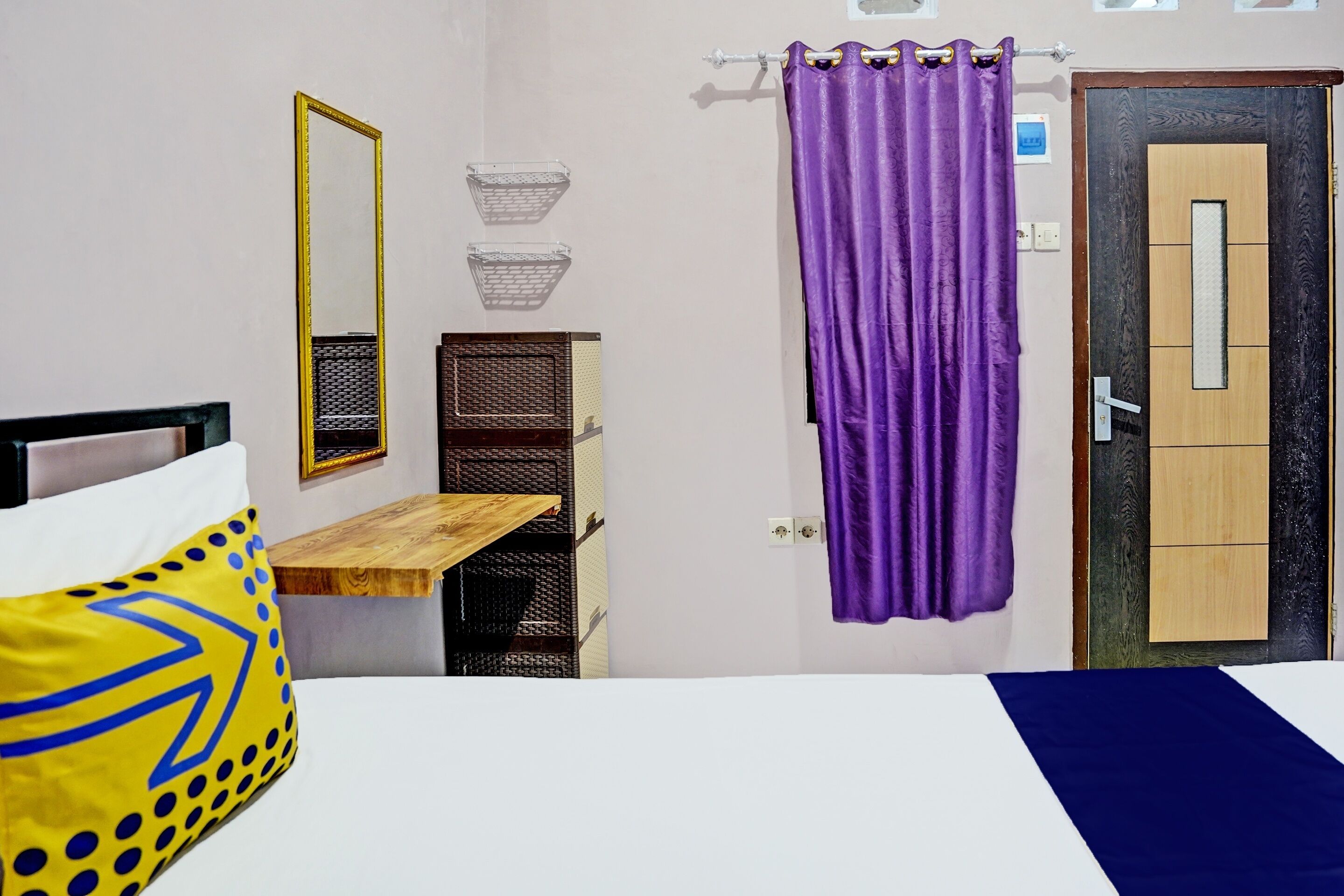 SPOT ON 92370 Sobat Ijen Homestay