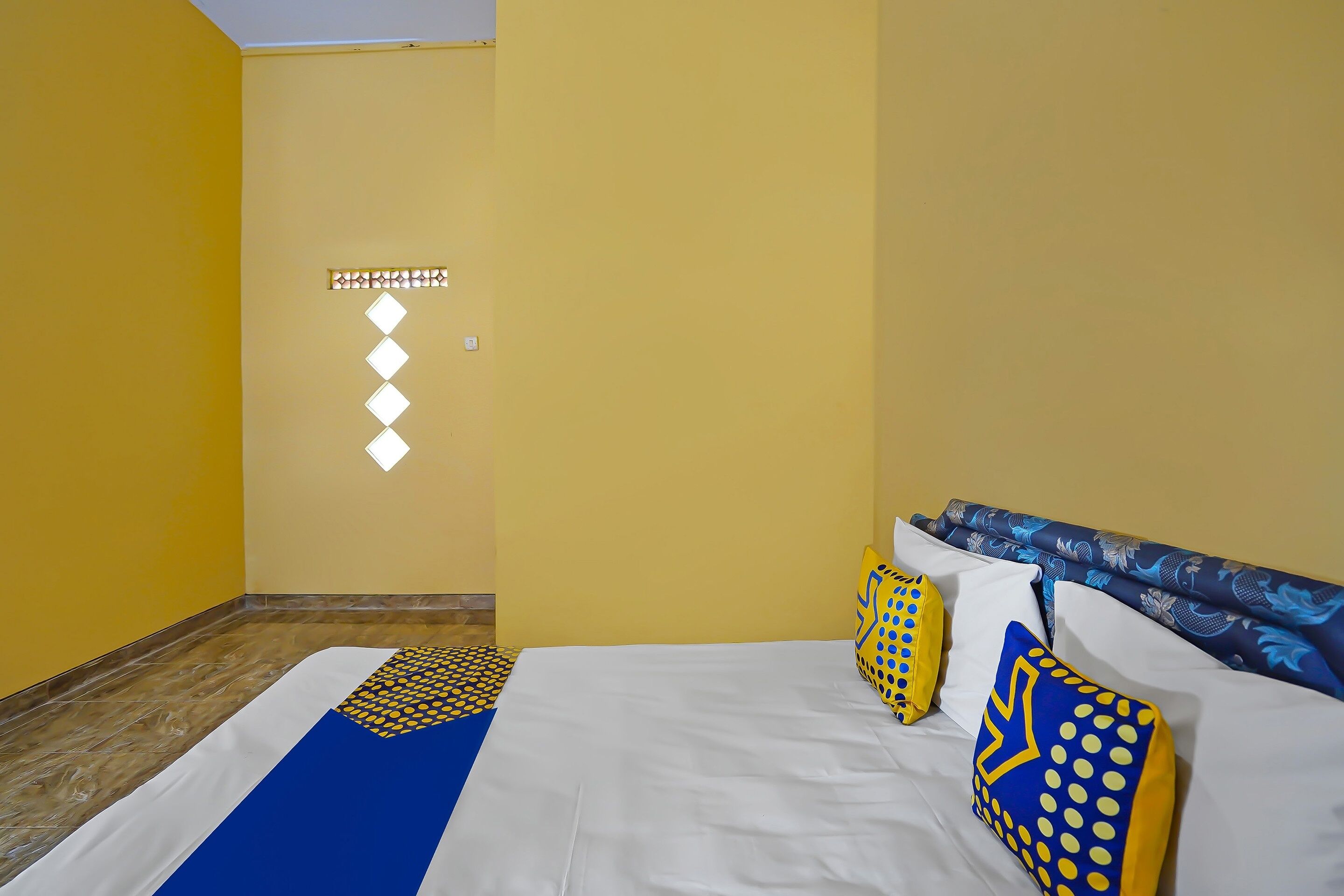 Spot On 92476 Sobat Ijen Traveller Homestay