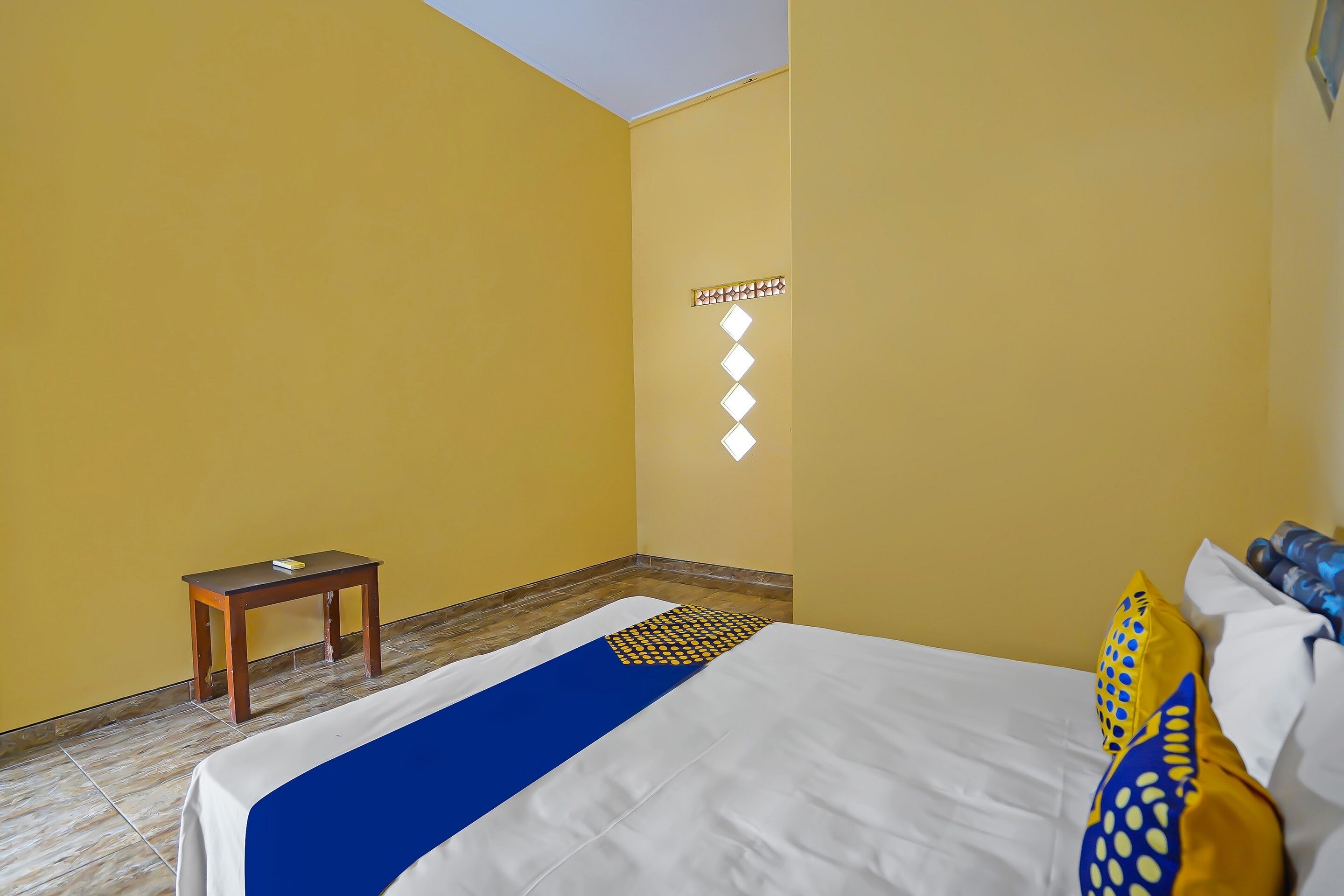 Spot On 92476 Sobat Ijen Traveller Homestay