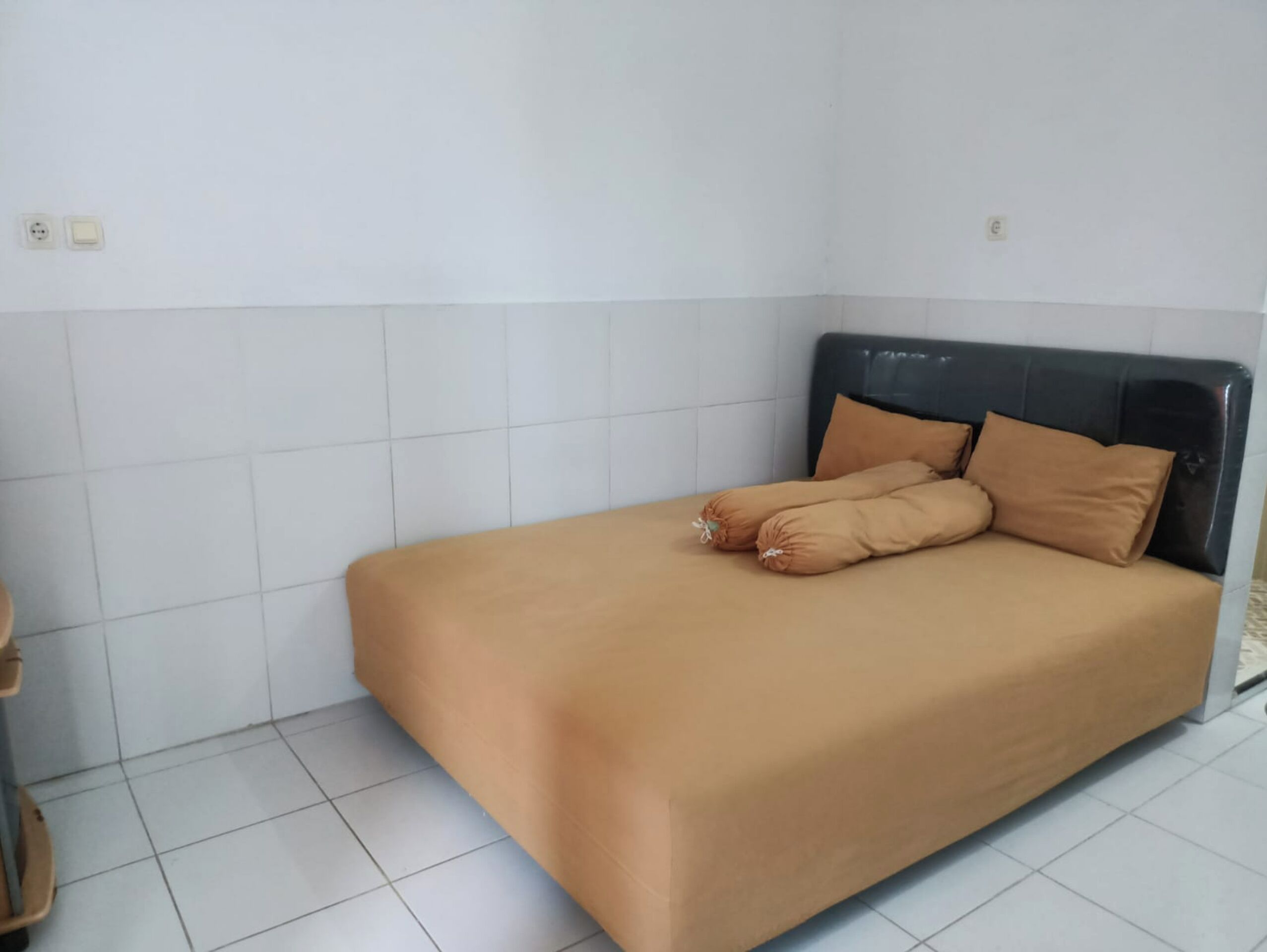 SPOT ON Lili Kost Syariah