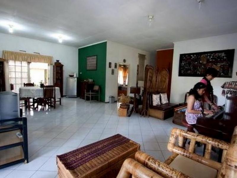 De Daunan Boutique Guesthouse Garden & Gallery