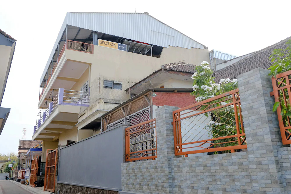 Graha Batu Mulia by OYO Rooms