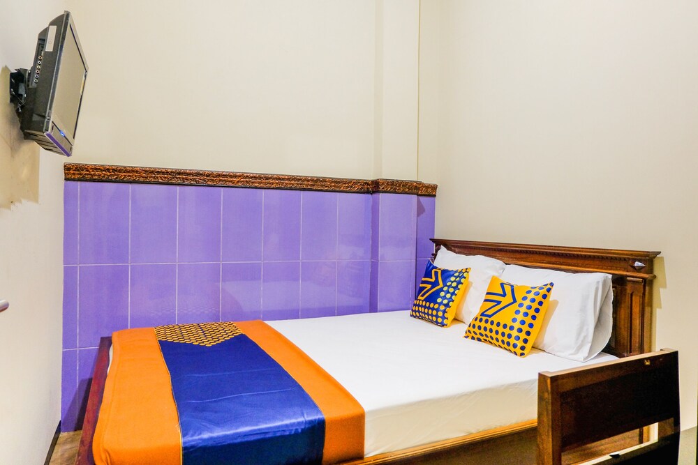 Graha Batu Mulia by OYO Rooms