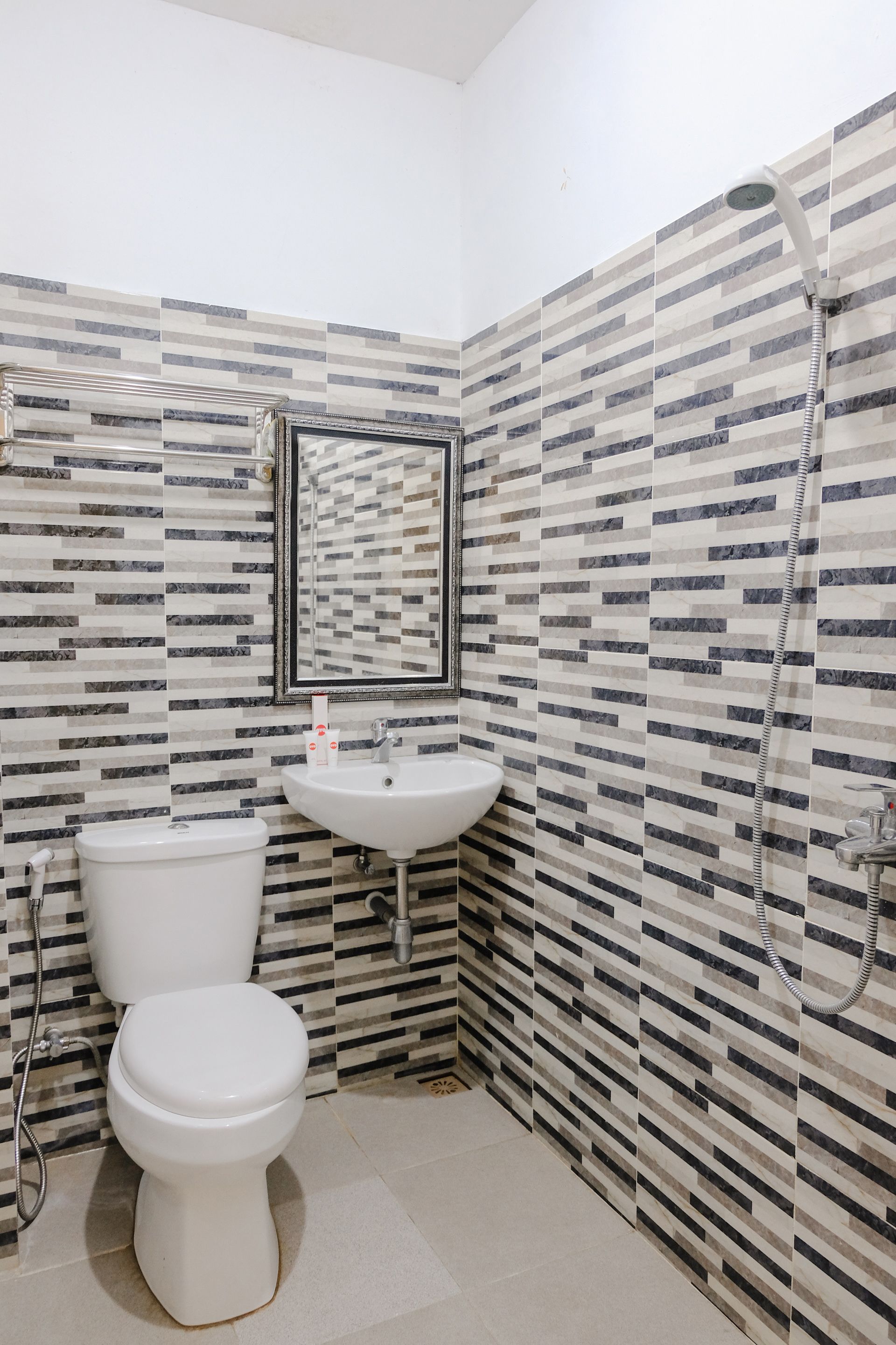 Grand Ijen Hotel by OYO Rooms