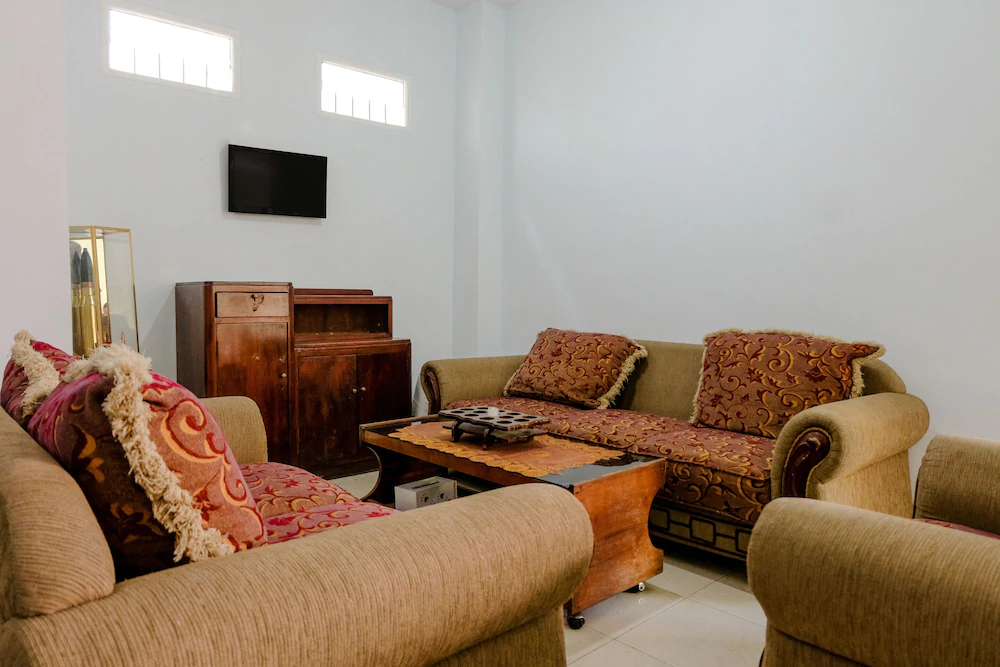 Griya Harmony Family Syariah by OYO Rooms