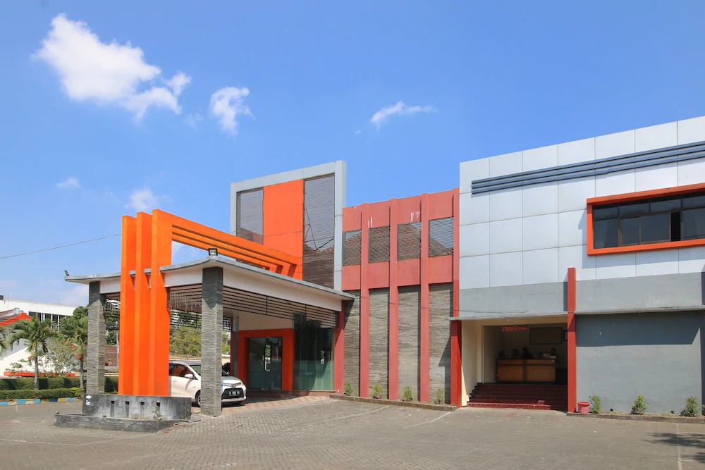 Mutiara Baru by Airy Rooms