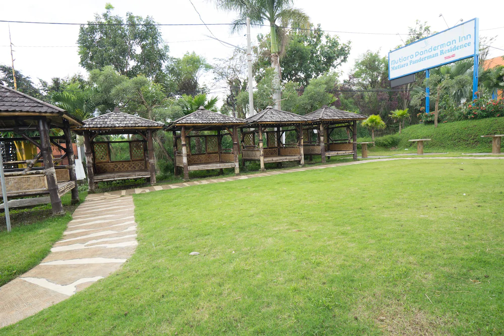 OYO 565 Mutiara Panderman Inn Syariah