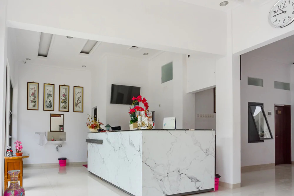 Redjeki Guesthouse by RedDoorz