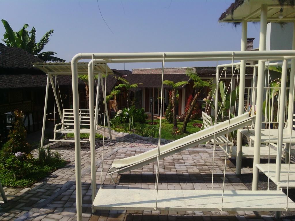 Rumah Kebun Lulu Villa
