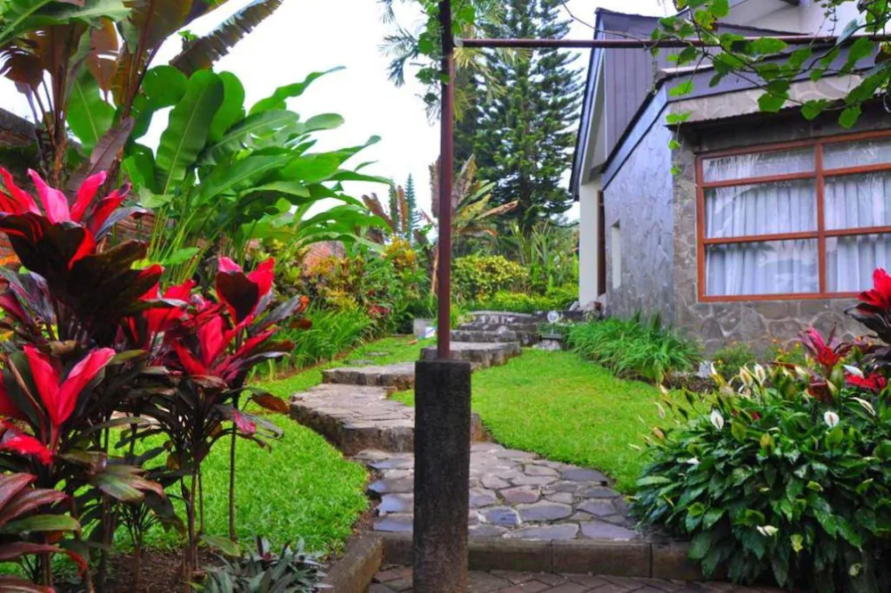Villa Kamar Klub Bunga Resort