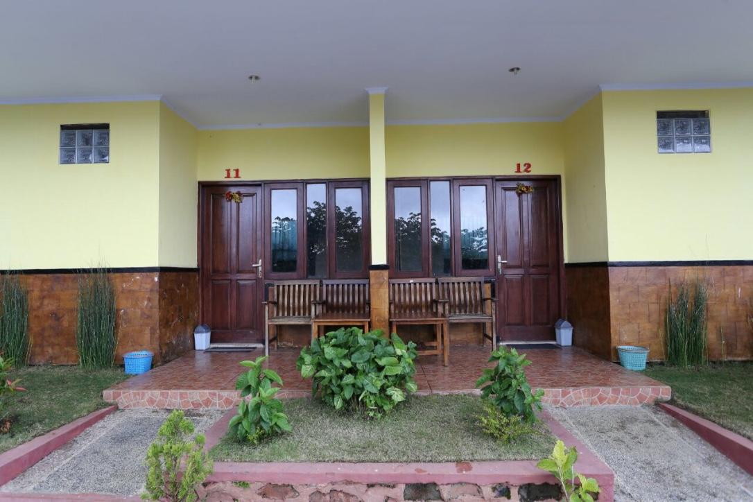 Villa Panderman Indah